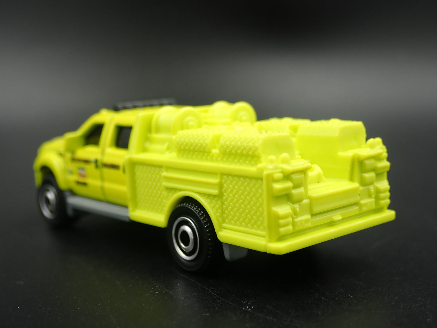 FORD F550 SUPER DUTY FIRE TRUCK SAN LUIS OBISPO CA 1:64 SCALE DIECAST MODEL CAR