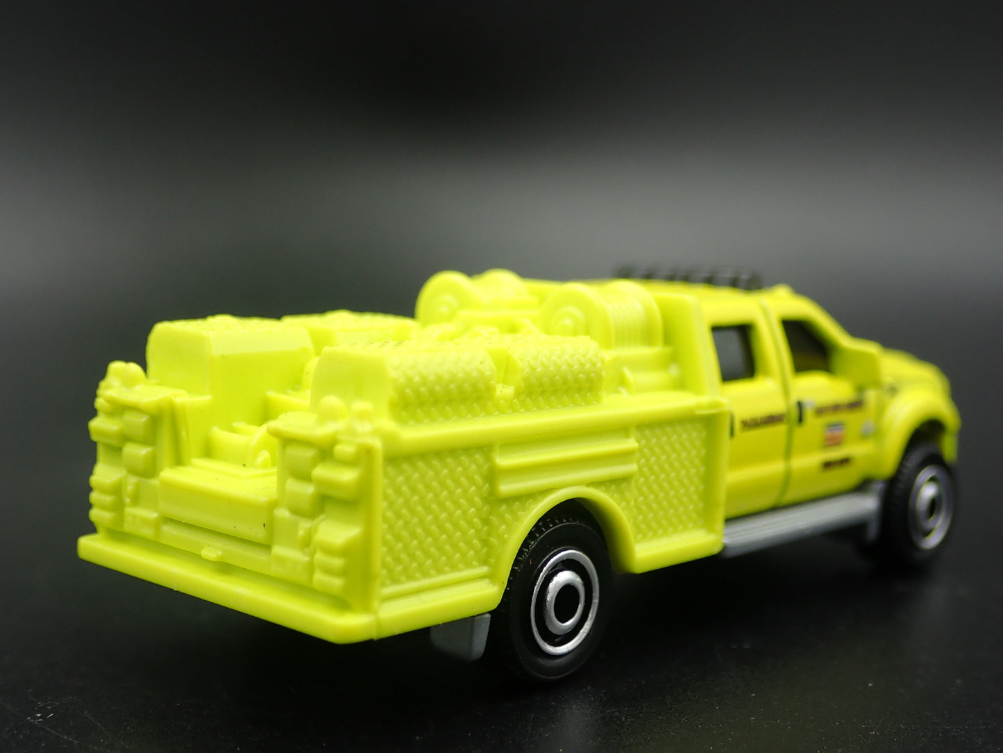 FORD F550 SUPER DUTY FIRE TRUCK SAN LUIS OBISPO CA 1:64 SCALE DIECAST MODEL CAR