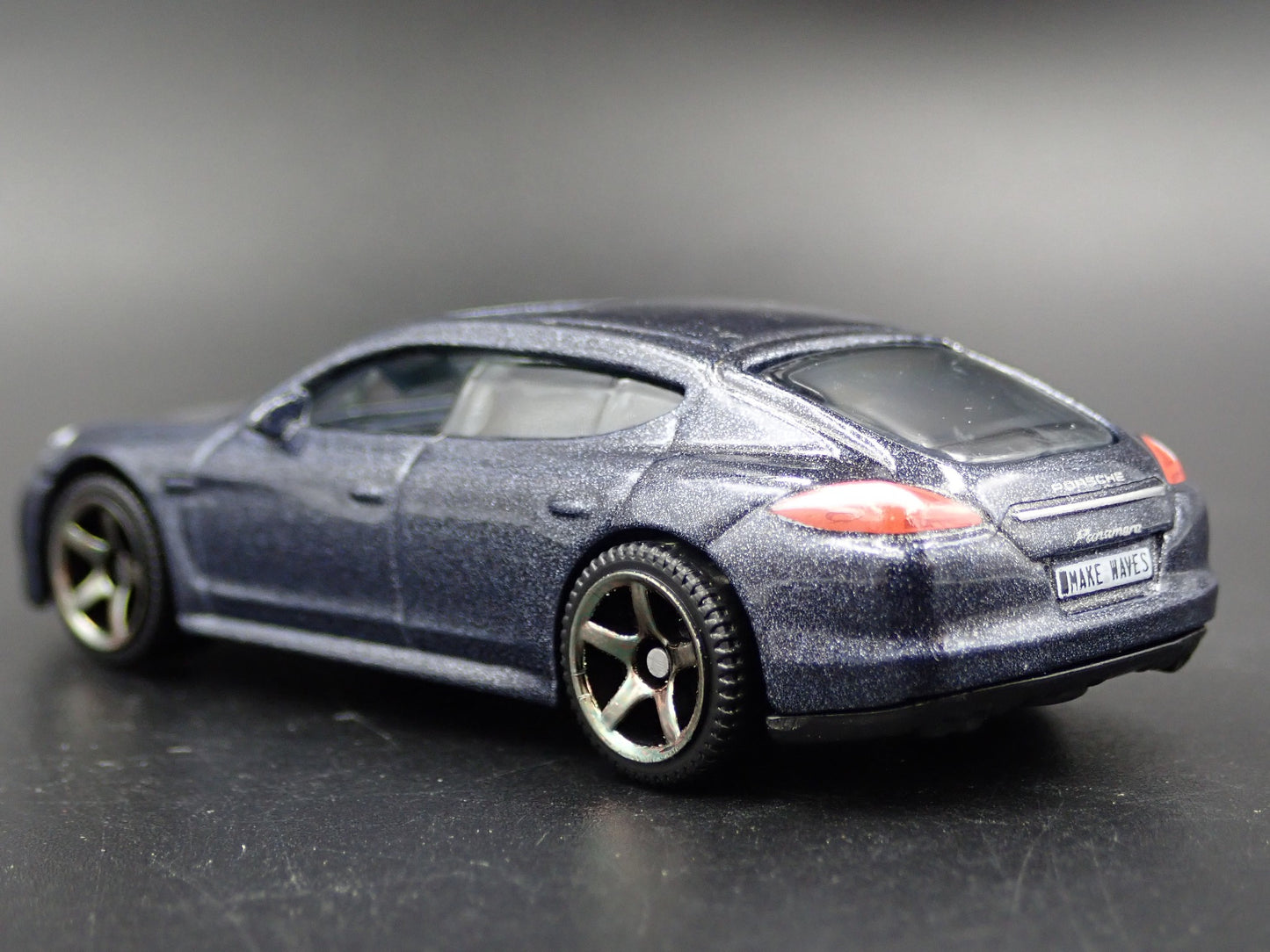2009-2016 PORSCHE PANAMERA GRAY 1:64 SCALE COLLECTIBLE DIORAMA DIECAST MODEL CAR