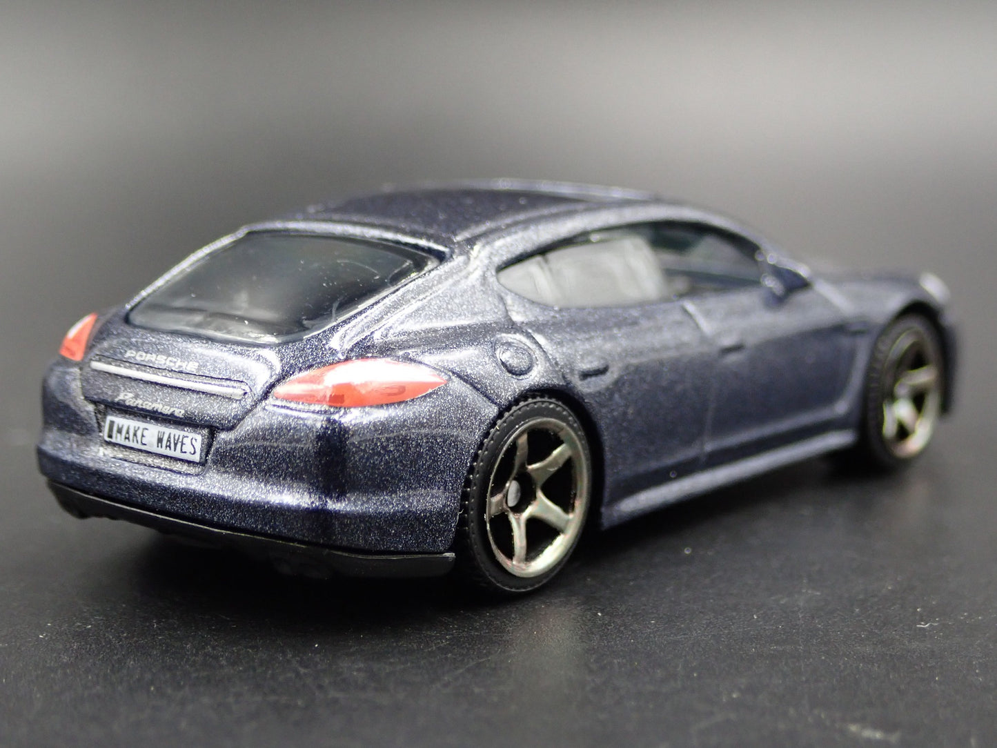 2009-2016 PORSCHE PANAMERA GRAY 1:64 SCALE COLLECTIBLE DIORAMA DIECAST MODEL CAR