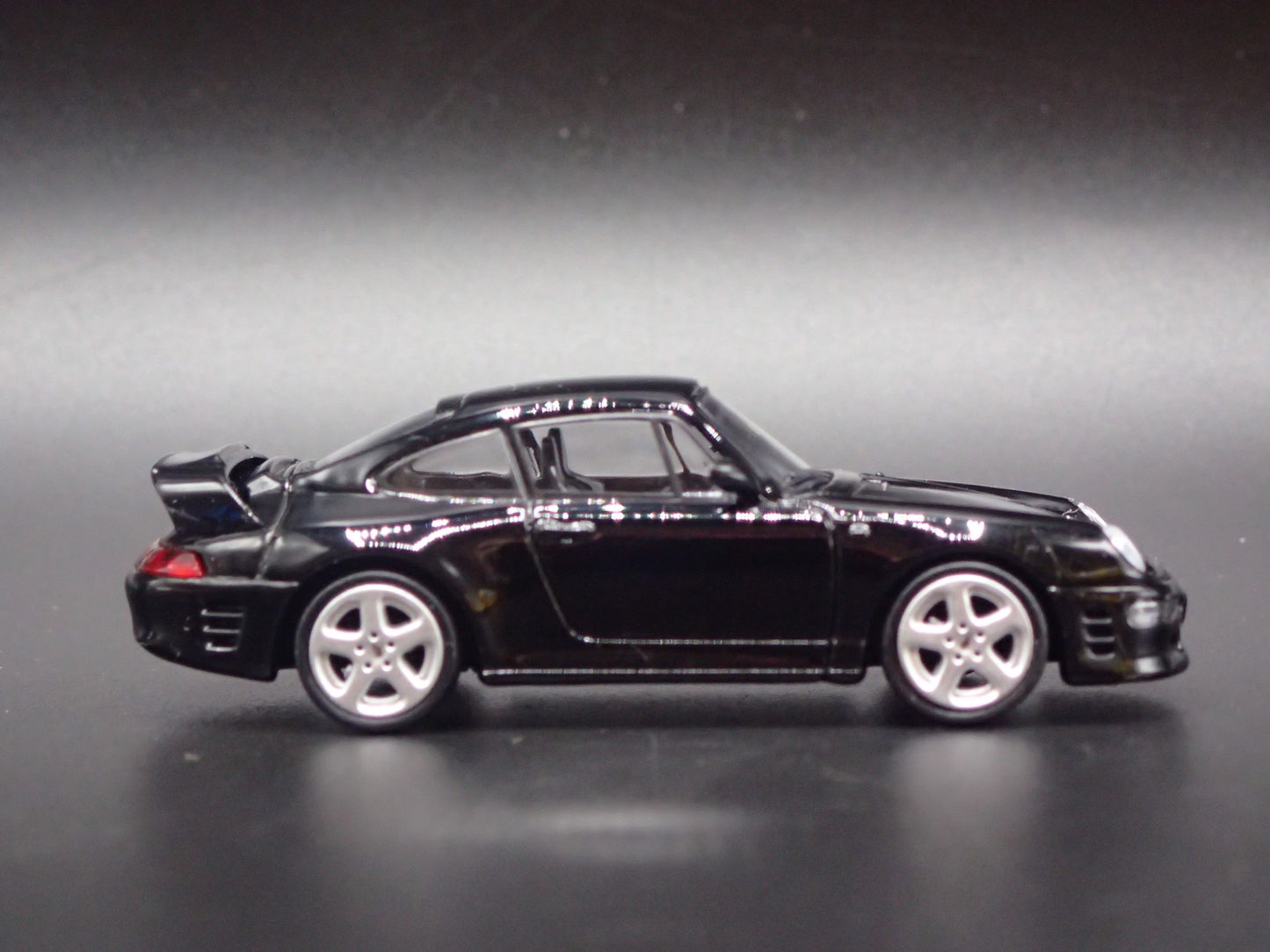 1995-1997 PORSCHE 911 CARRERA TURBO 993 RUF CTR2 1:64 SCALE DIECAST MODEL CAR