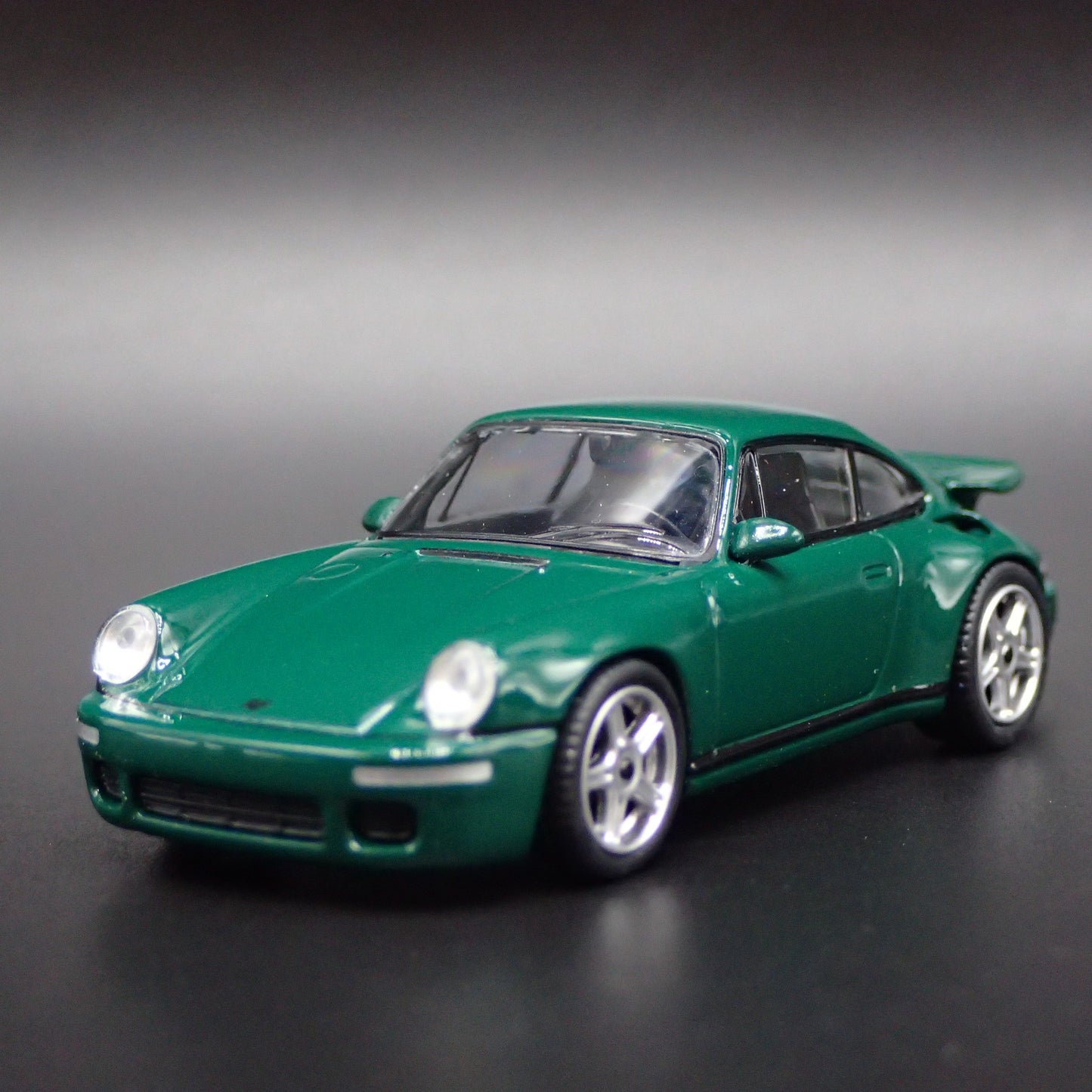 1987-1996 PORSCHE 911 CARRERA  RUF CTR ANNVERSARY 1:64 SCALE DIECAST MODEL CAR