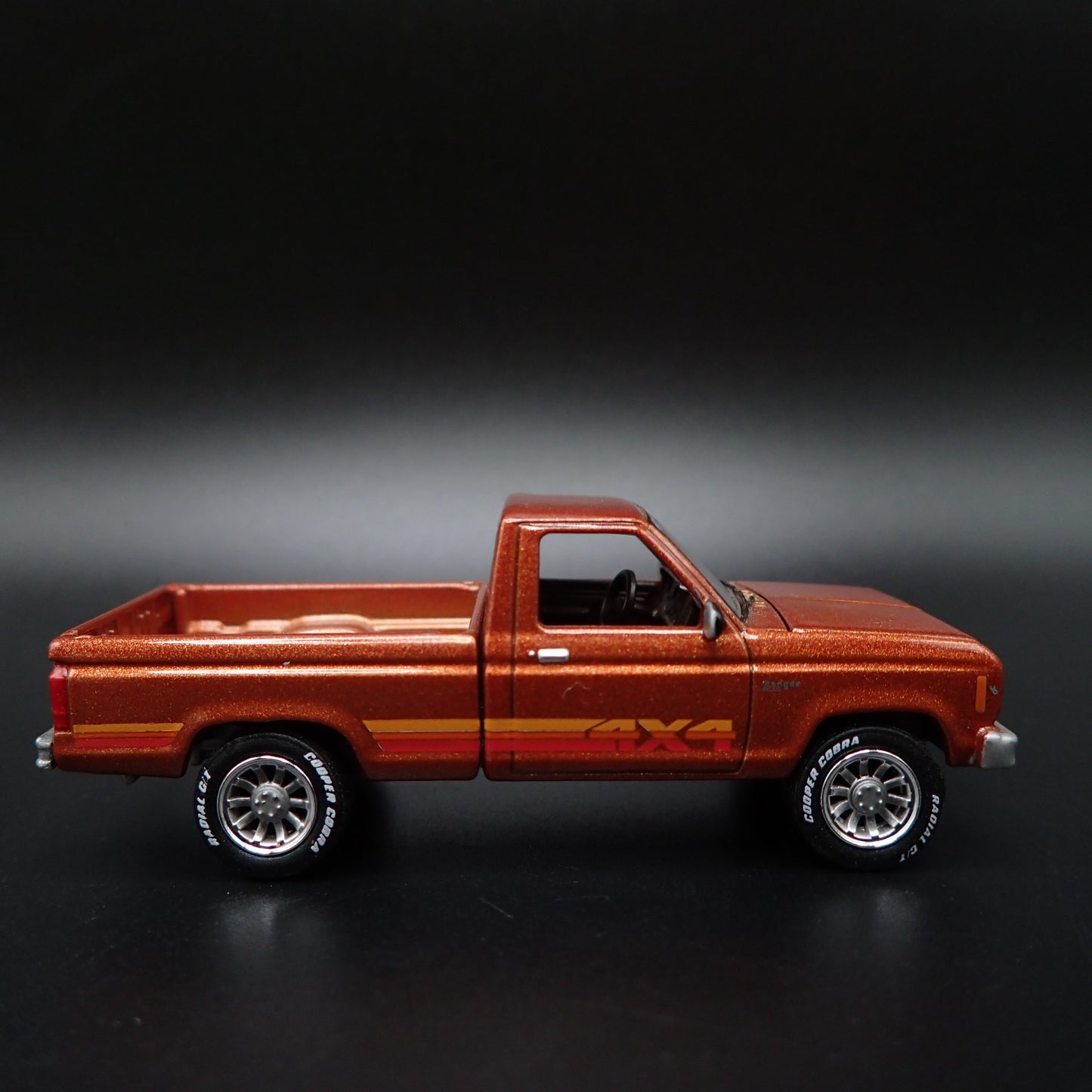 1985 85 FORD RANGER XL PICKUP TRUCK COPPER 1:64 SCALE DIORAMA DIECAST MODEL CAR