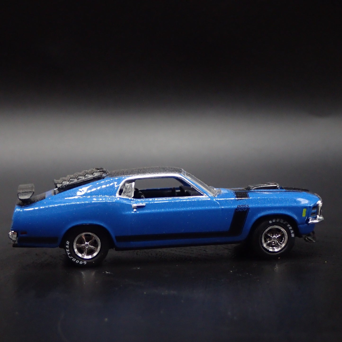 1970 70 FORD MUSTANG FASTBACK BOSS 302 PROJECT CAR 1/64 SCALE DIECAST MODEL CAR