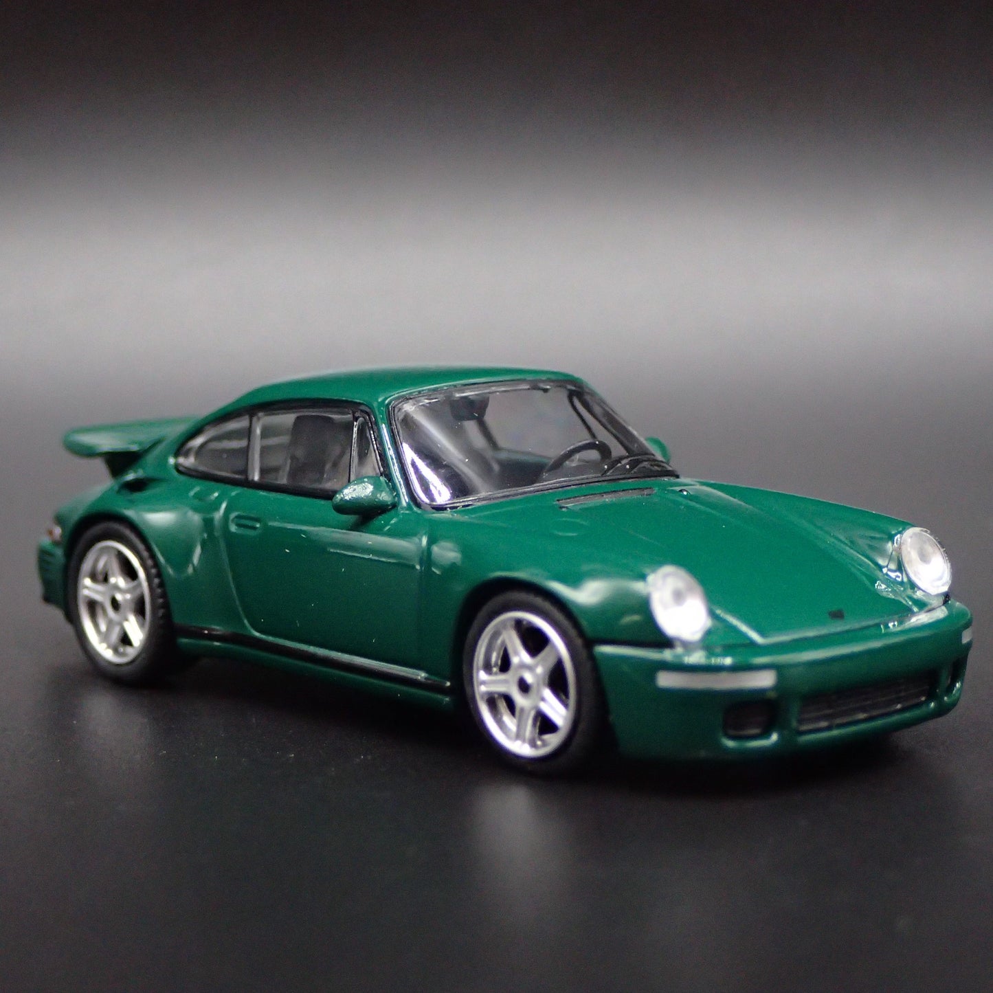 1987-1996 PORSCHE 911 CARRERA  RUF CTR ANNVERSARY 1:64 SCALE DIECAST MODEL CAR