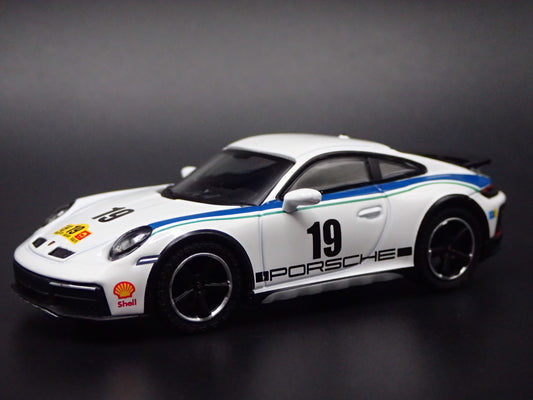 PORSCHE 911 DAKAR RALLYE OFF ROAD WHITE 1/64 SCALE COLLECTIBLE DIECAST MODEL CAR