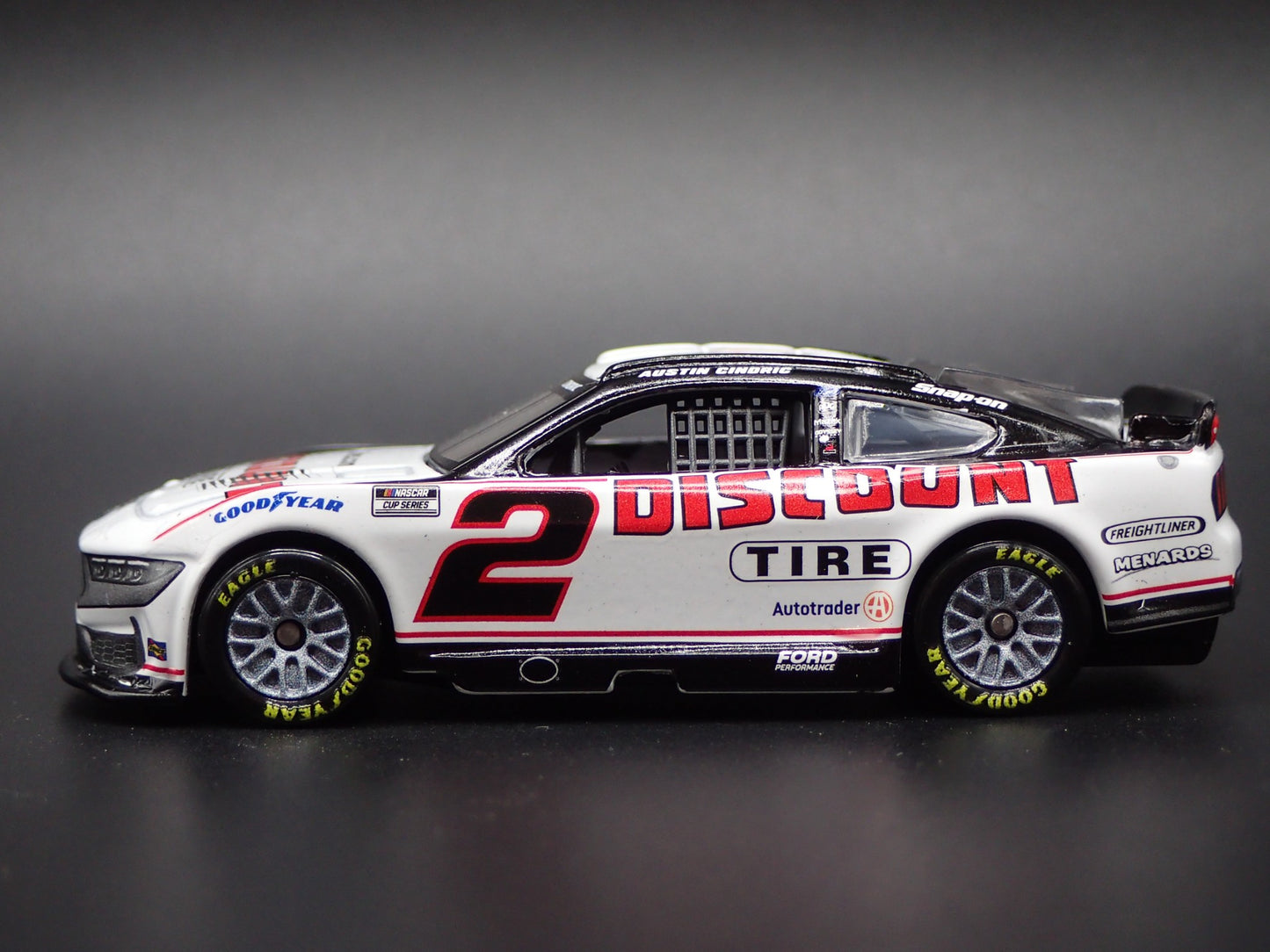 2025 FORD MUSTANG #2 AUSTIN CINDRIC DISCOUNT TIRE NASCAR 1:64 SCALE DIECAST CAR