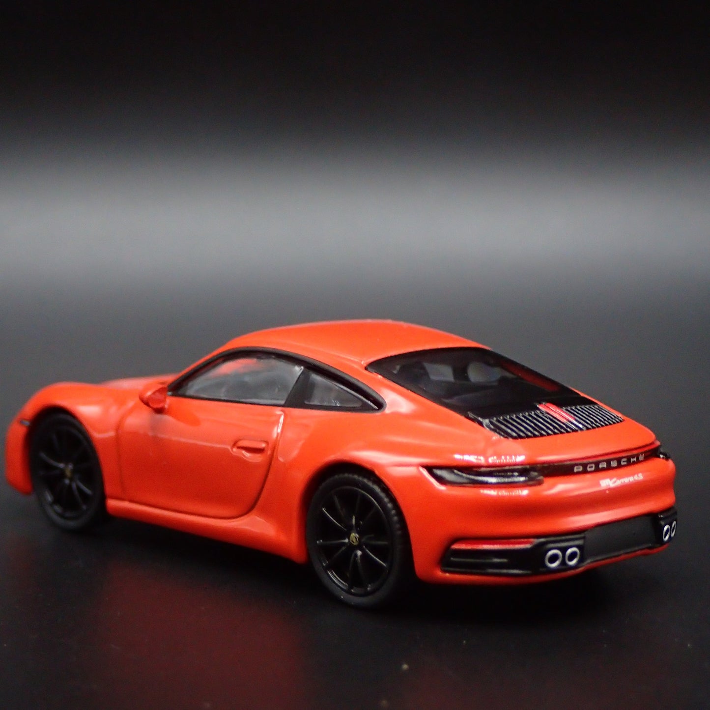2018-2025 PORSCHE 911 CARRERA 4S 992 ORANGE 1:64 SCALE DIORAMA DIECAST MODEL CAR