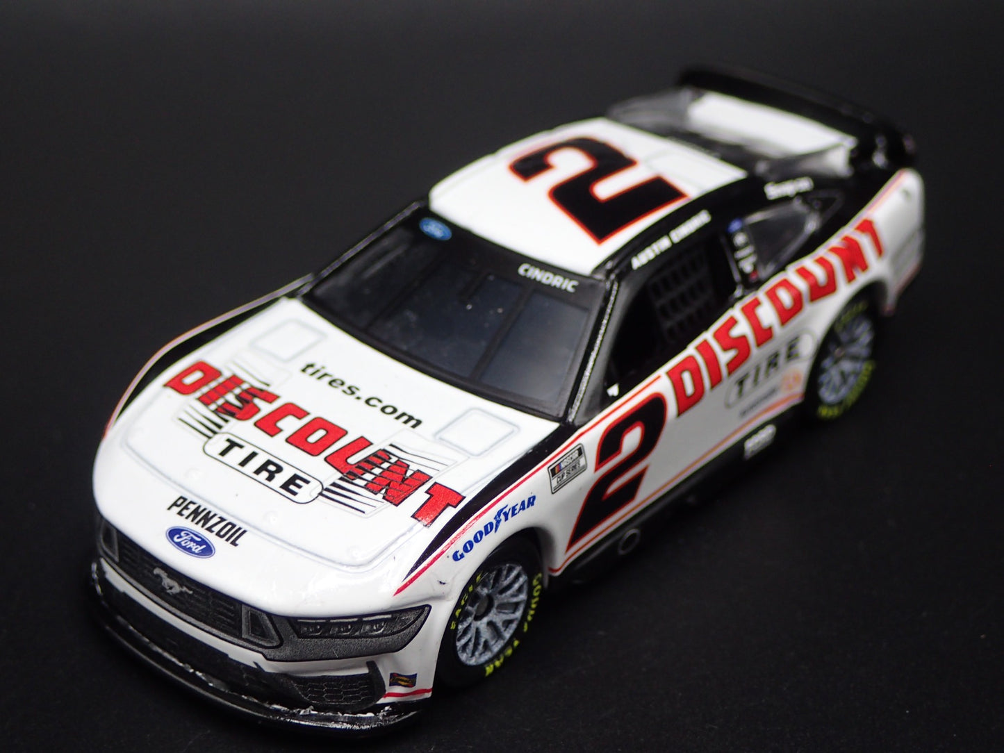 2025 FORD MUSTANG #2 AUSTIN CINDRIC DISCOUNT TIRE NASCAR 1:64 SCALE DIECAST CAR