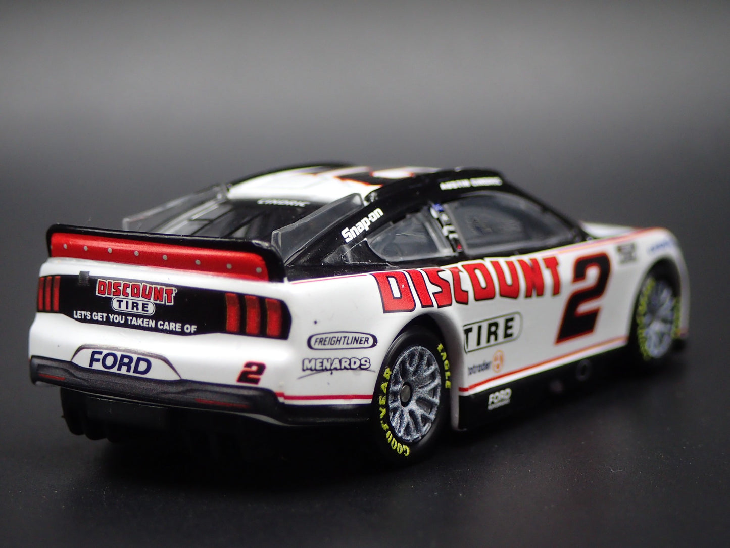 2025 FORD MUSTANG #2 AUSTIN CINDRIC DISCOUNT TIRE NASCAR 1:64 SCALE DIECAST CAR