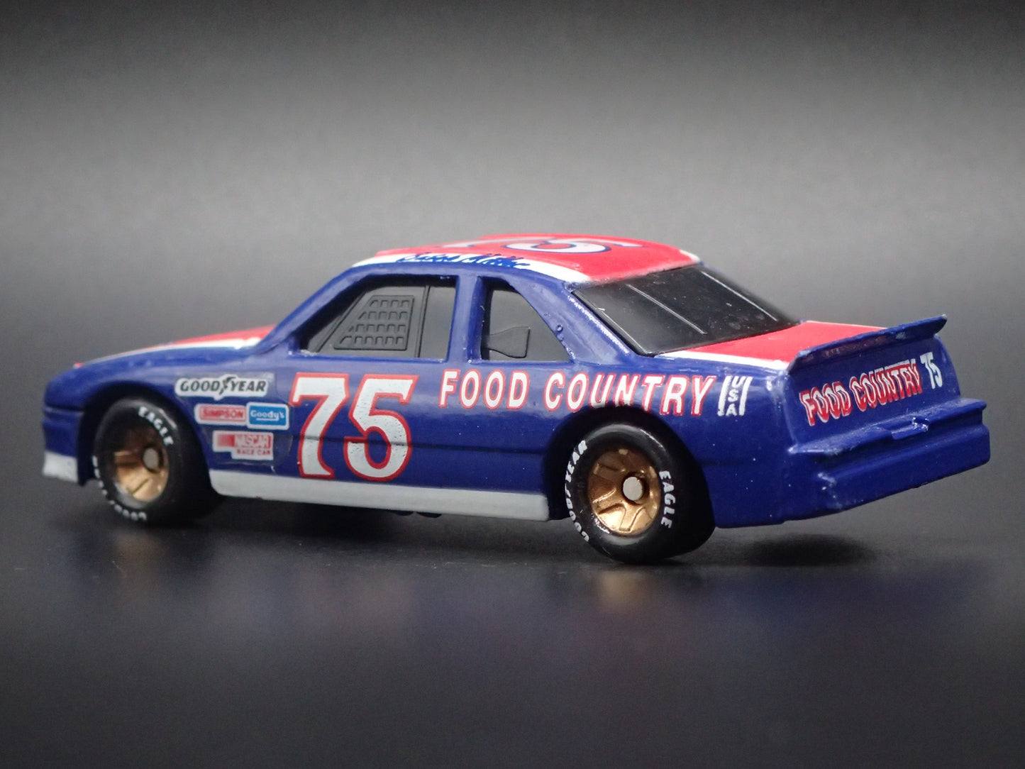 1992 92 OLDSMOBILE CUTLASS 75 BUTCH MILLER NASCAR 1:64 SCALE DIECAST MODEL CAR