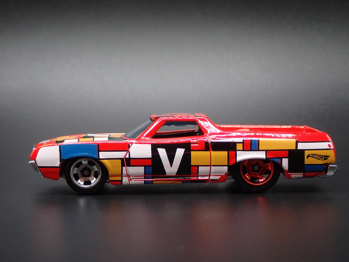 1972 72 FORD RANCHERO PICKUP TRUCK RED 1/64 SCALE DIORAMA DIECAST MODEL CAR