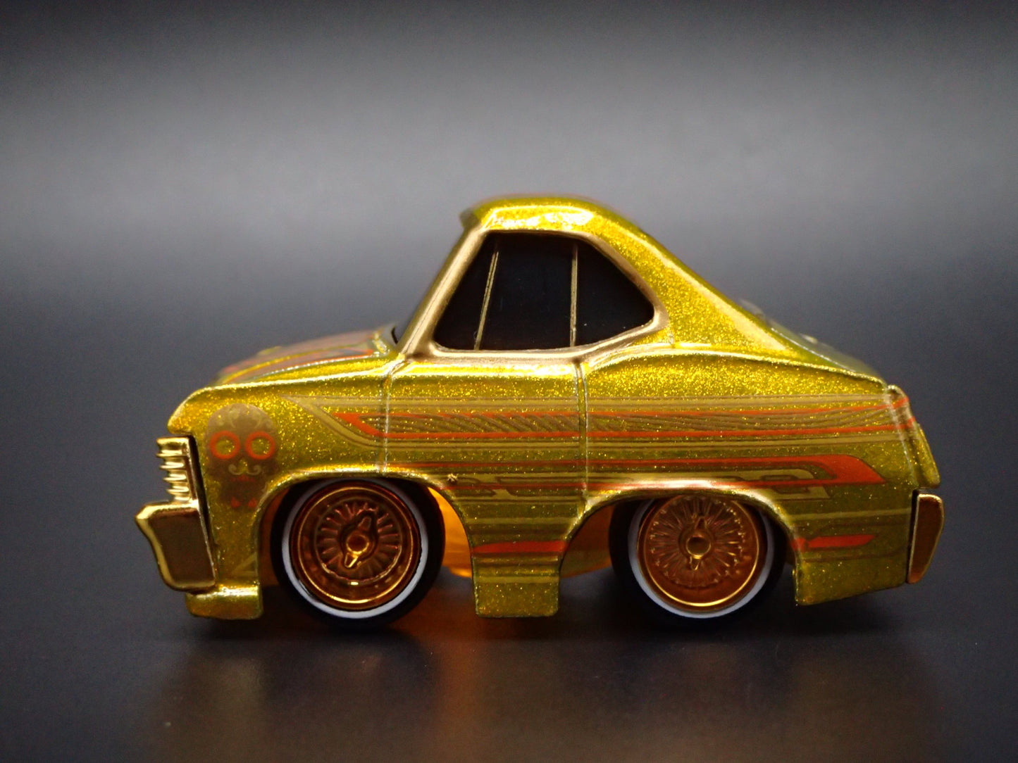 1967 67 CHEVY CHEVROLET IMPALA SS TUNED LOWRIDER 1:64 SCALE DIECAST MODEL CAR