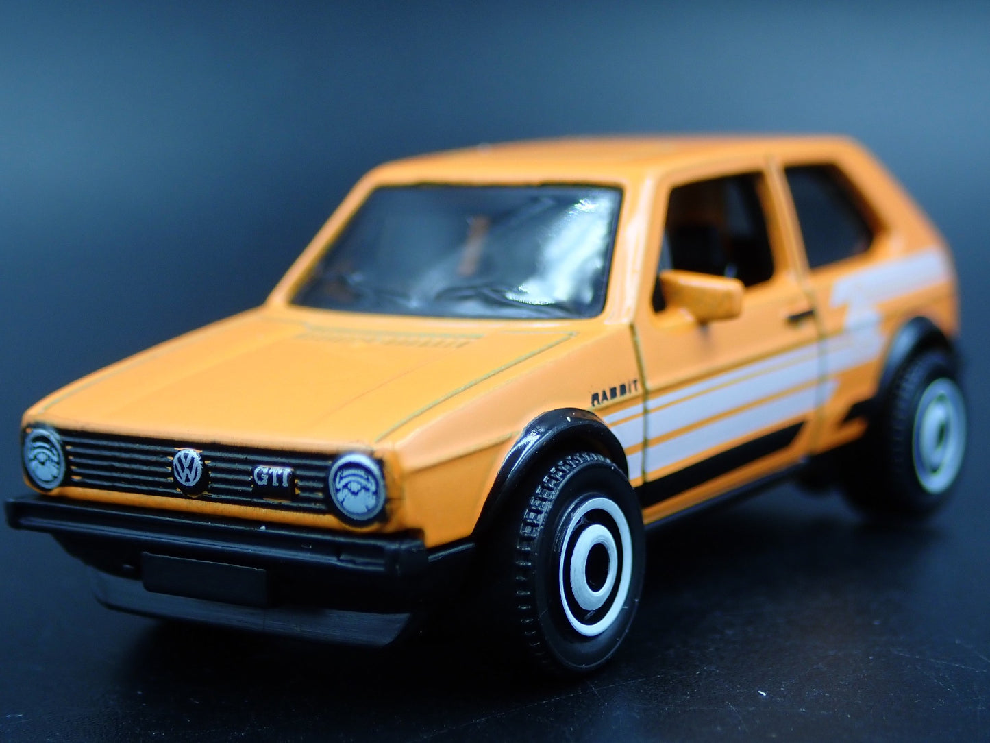 1974-1983 VW VOLKSWAGEN GOLF MK1 ORANGE 1:64 SCALE DIORAMA DIECAST MODEL CAR