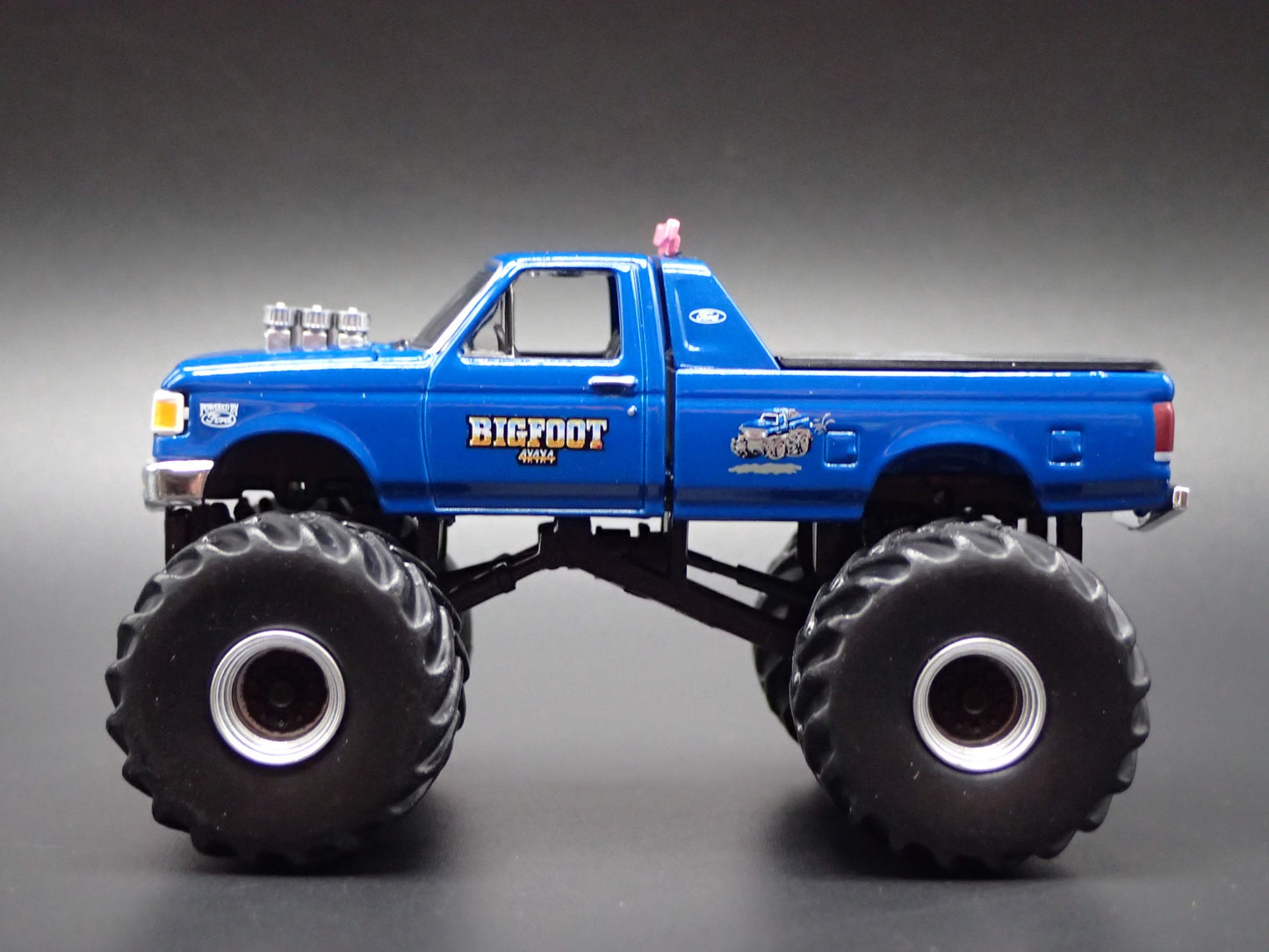 BIGFOOT #4 MONSTER TRUCK 1990 FORD F350 1/64 SCALE COLLECTIBLE DIECAST MODEL CAR