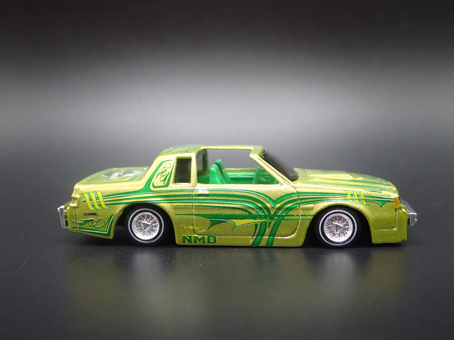 1987 87 BUICK REGAL T-TYPE LOWRIDER ADJUSTABLE SUSPENSION 1:64 DIECAST MODEL CAR