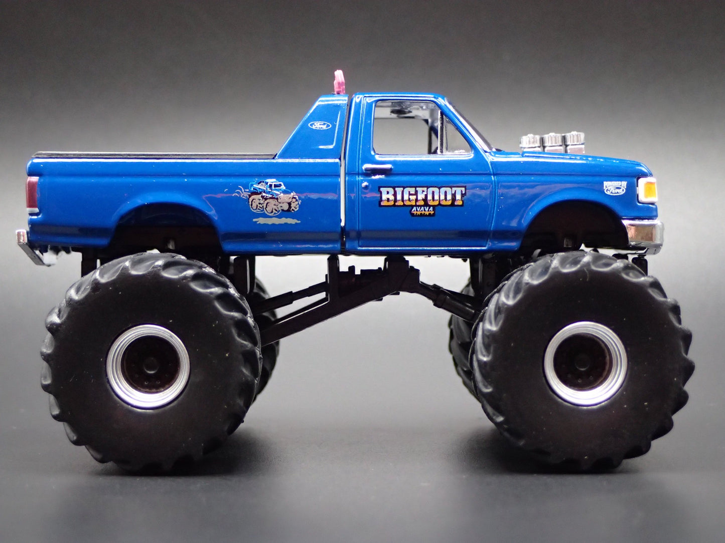 BIGFOOT #4 MONSTER TRUCK 1990 FORD F350 1/64 SCALE COLLECTIBLE DIECAST MODEL CAR