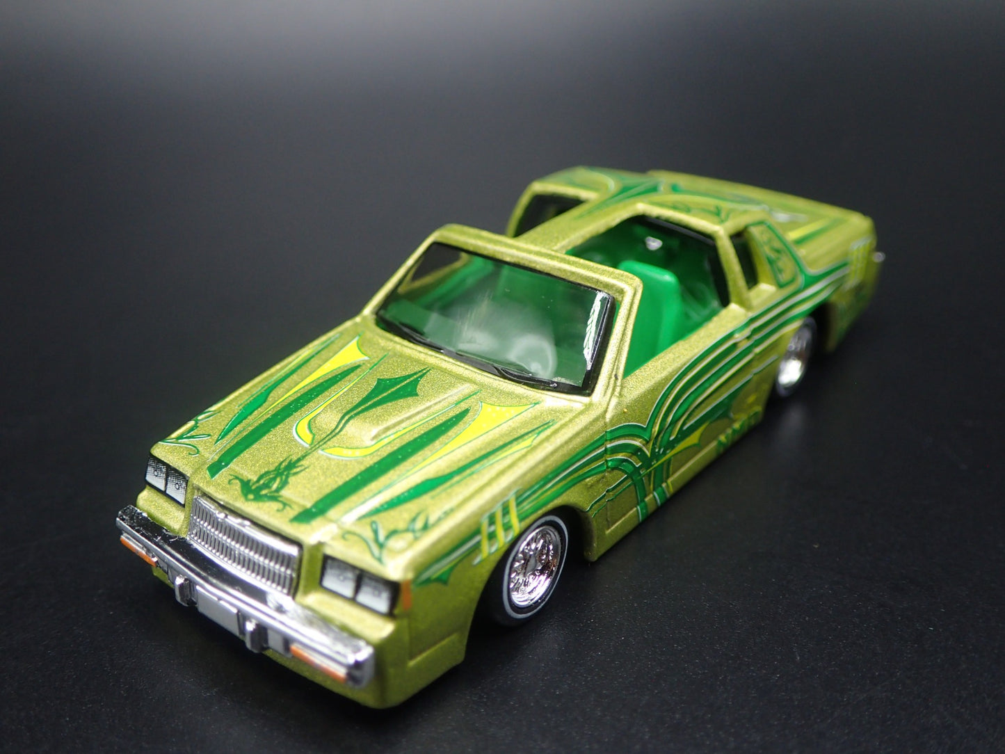 1987 87 BUICK REGAL T-TYPE LOWRIDER ADJUSTABLE SUSPENSION 1:64 DIECAST MODEL CAR