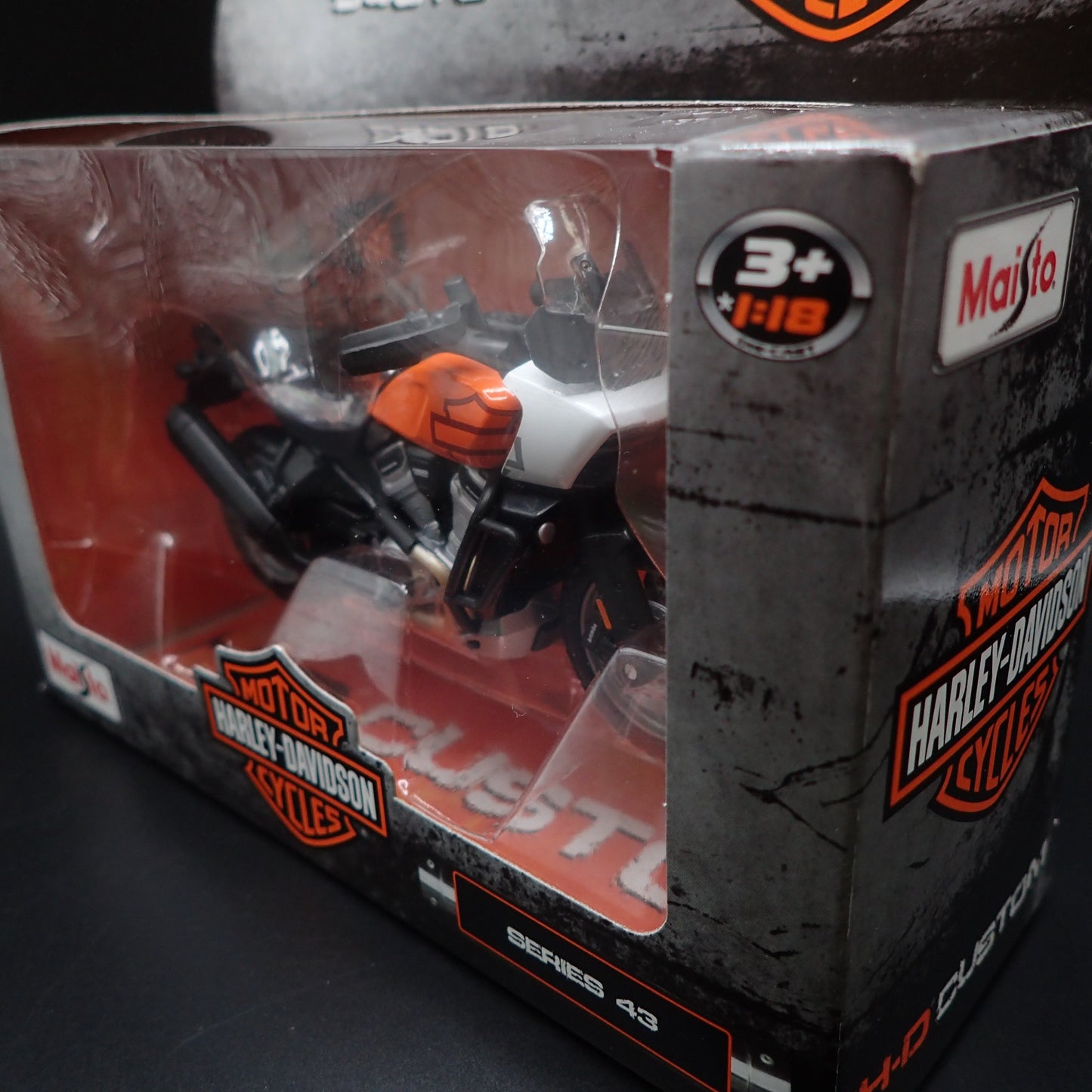 2021 21 PAN AMERICA 1250 HARLEY DAVIDSON MOTORCYCLE MAISTO SERIES 43 1/18 MODEL