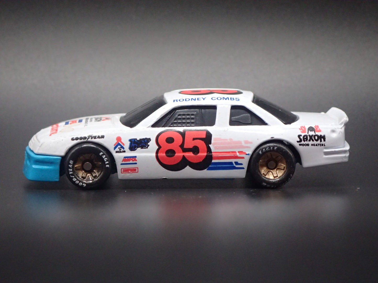 1991 91 CHEVY LUMINA 85 RODNEY COMBS NASCAR 1:64 SCALE COLLECTIBLE DIECAST CAR