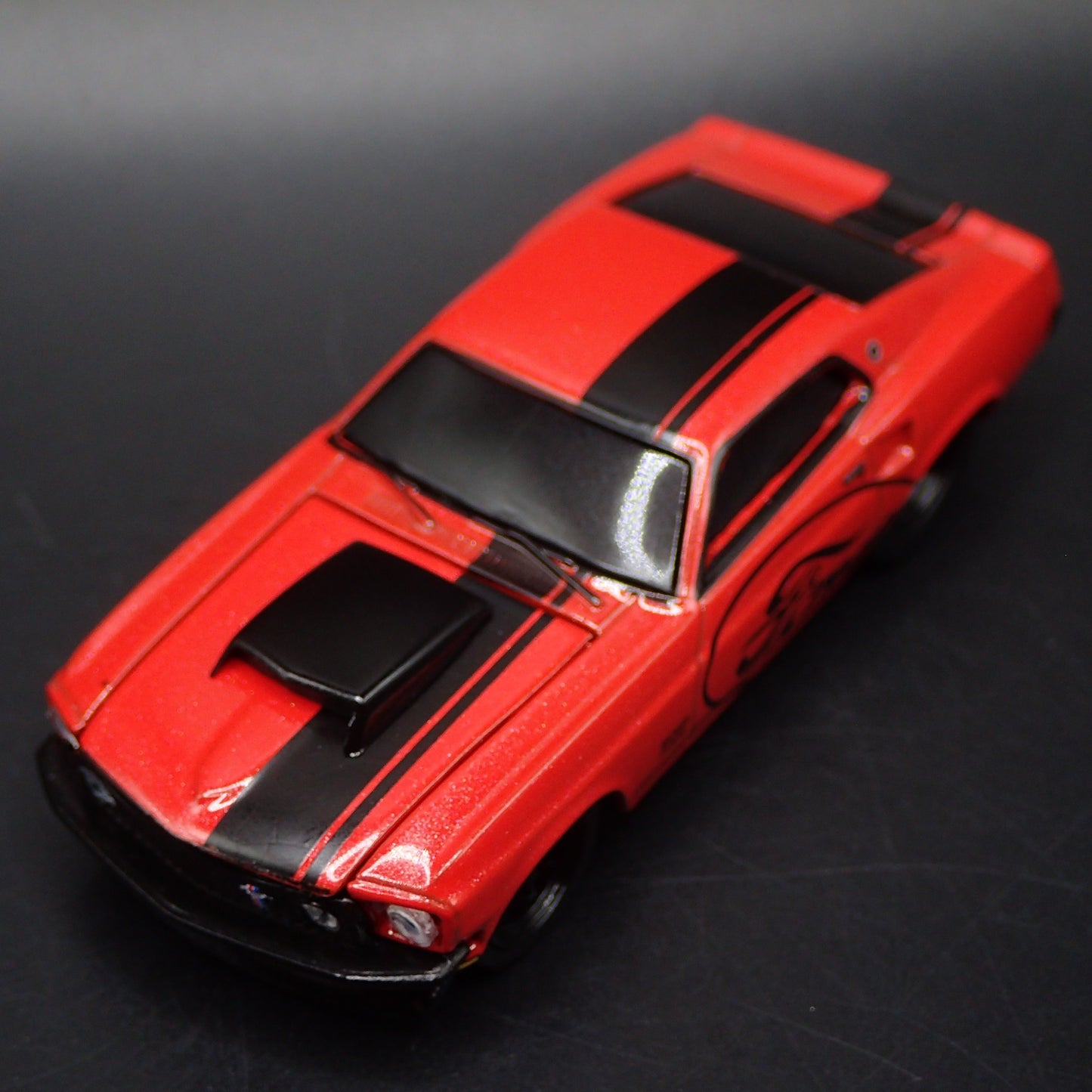 1969 69 FORD MUSTANG BOSS 429 FASTBACK RED 1/64 SCALE DIORAMA DIECAST MODEL CAR