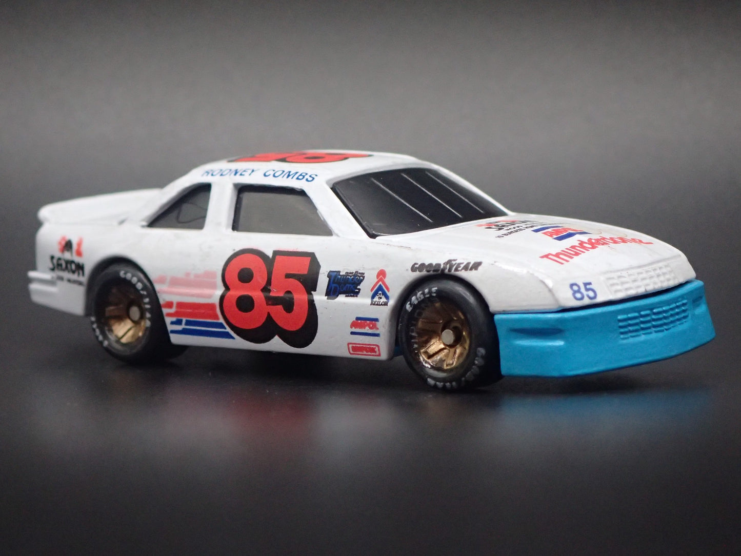 1991 91 CHEVY LUMINA 85 RODNEY COMBS NASCAR 1:64 SCALE COLLECTIBLE DIECAST CAR