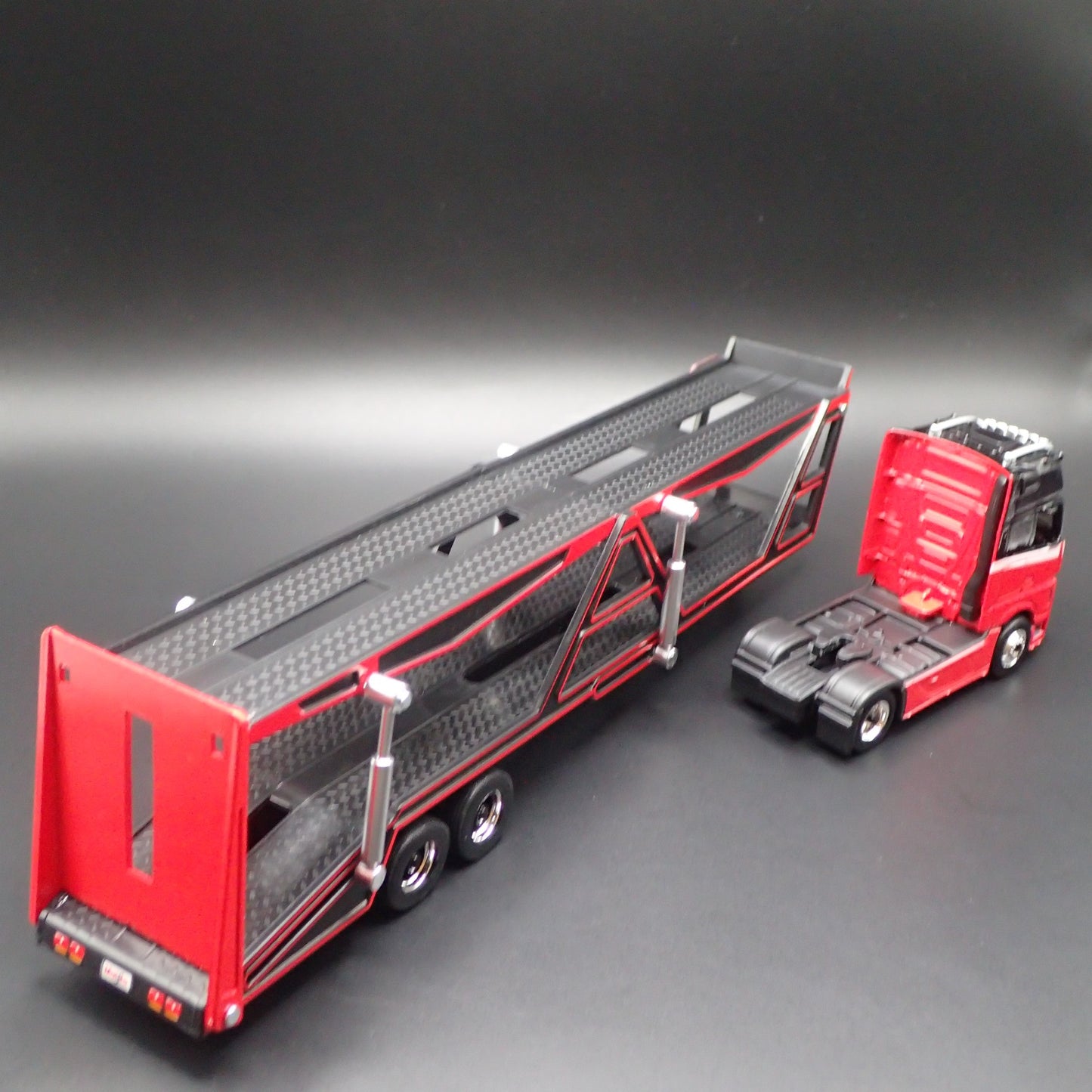 MERCEDES BENZ ACTROS 1851 & CAR TRANSPORTER HAULER TRAILER 1:64 SCALE MODEL SET