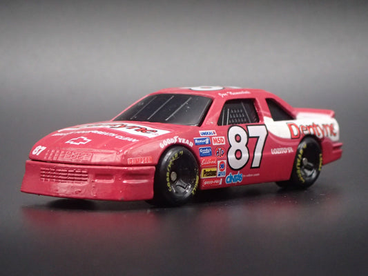 1993 93 CHEVY LUMINA 87 JOE NEMECHEK DENTYNE NASCAR 1:64 SCALE DIECAST CAR