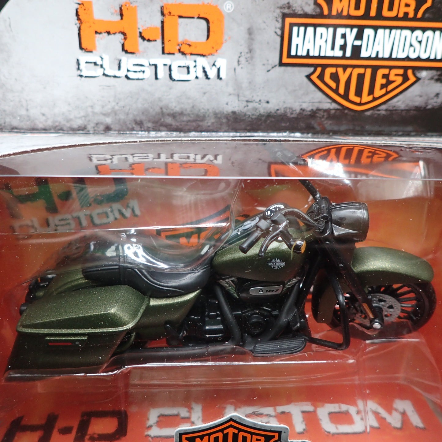 2022 22 ROAD KING SPECIAL HARLEY DAVIDSON MOTORCYCLE MAISTO SERIES 43 1:18 MODEL