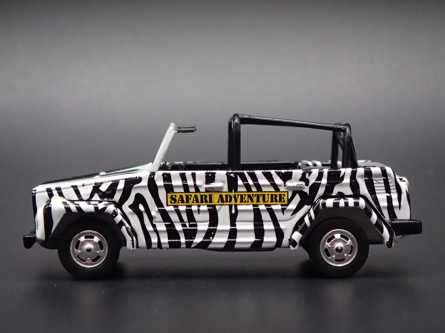 VOLKSWAGEN THING TYPE 181 WHITE SAFARI 1:64 SCALE COLLECTIBLE DIECAST MODEL CAR