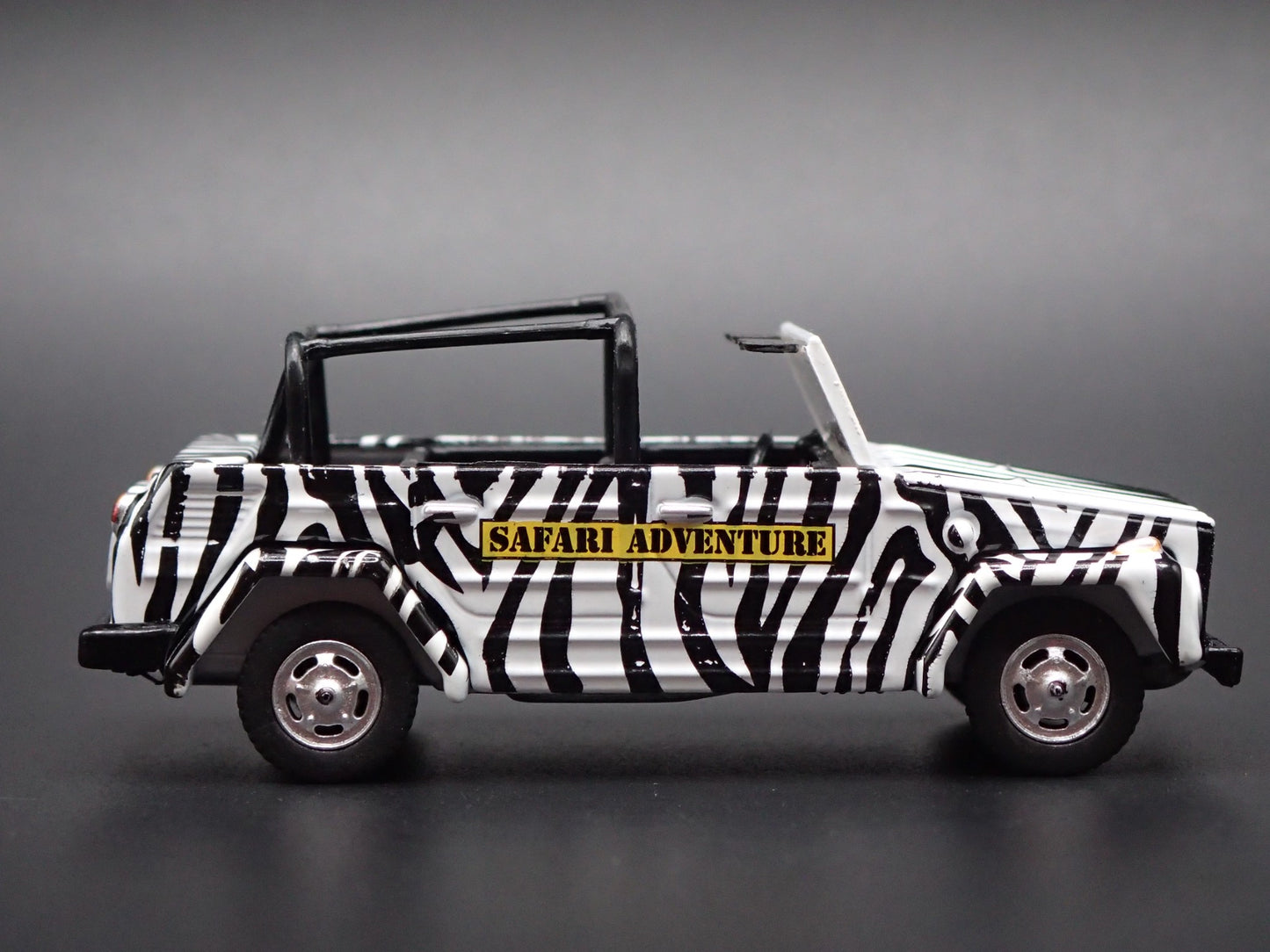 VOLKSWAGEN THING TYPE 181 WHITE SAFARI 1:64 SCALE COLLECTIBLE DIECAST MODEL CAR