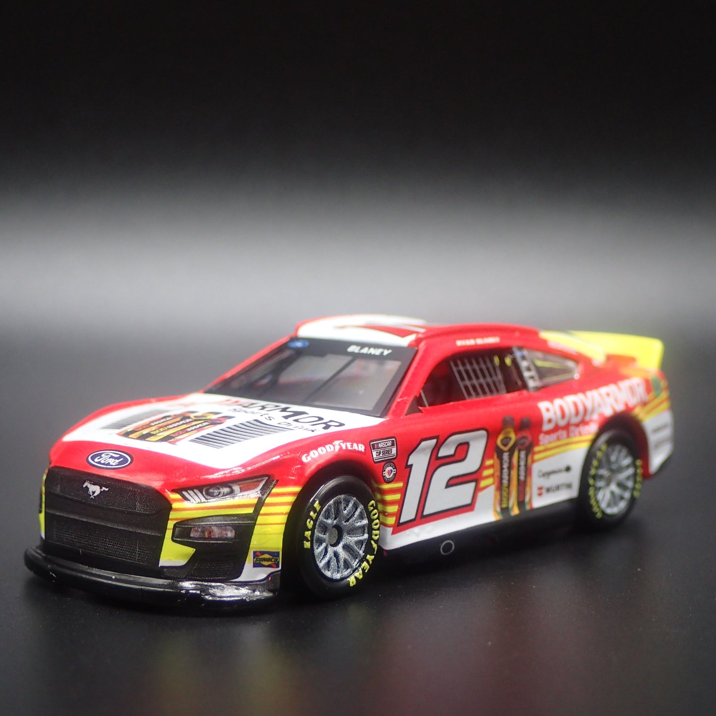 2023 23 FORD MUSTANG 12 RYAN BLANEY BODYARMOR NASCAR 1:64 SCALE DIECAST CAR