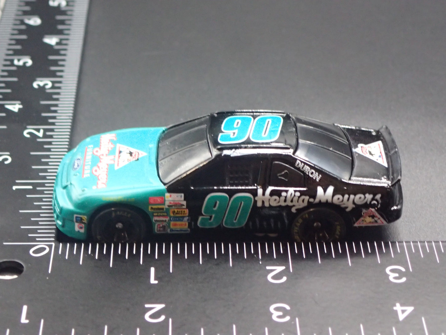 1995 95 FORD THUNDERBIRD 90 MIKE WALLACE NASCAR 1:64 SCALE DIECAST MODEL CAR