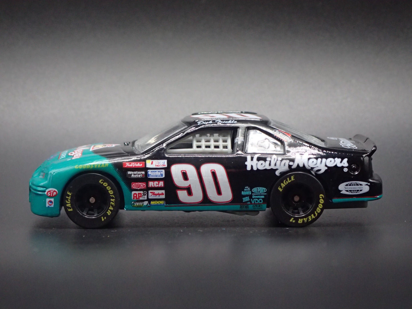 1997 97 FORD THUNDERBIRD 90 DICK TRICKLE NASCAR 1:64 SCALE DIECAST MODEL CAR