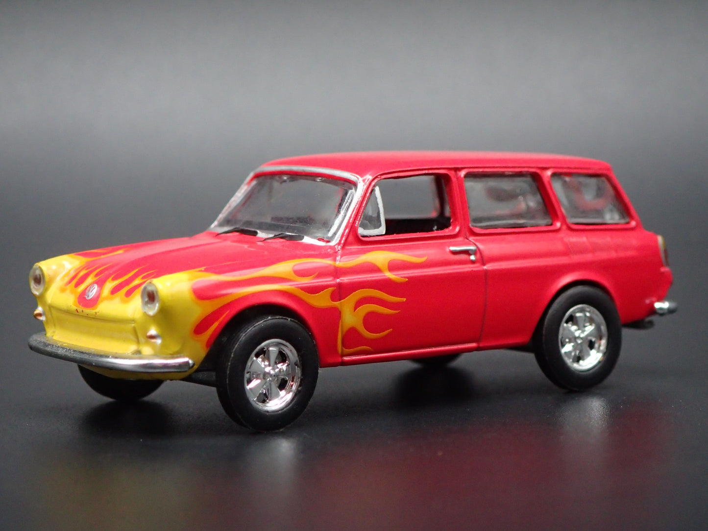 1961-1973 VW VOLKSWAGEN TYPE 3 SQUAREBACK RED 1:64 SCALE DIECAST MODEL CAR