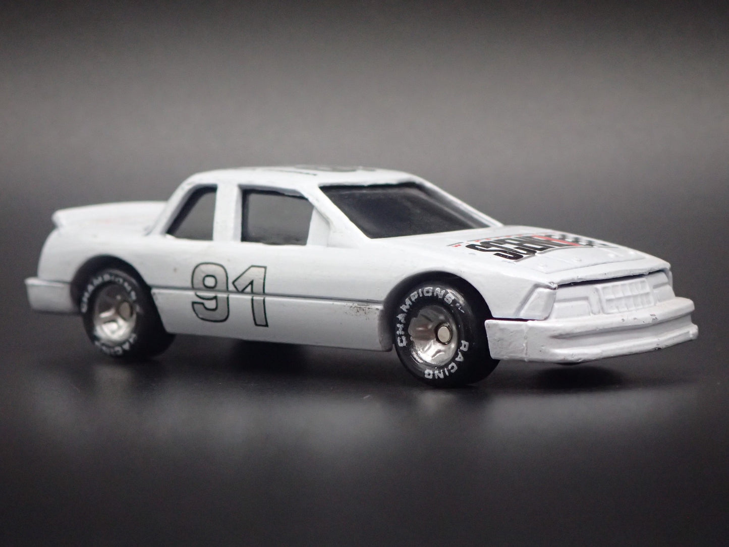 1991 91 CHEVY LUMINA 91 CHUCK FRIEDMAN NASCAR 1:64 SCALE COLLECTIBLE DIECAST CAR