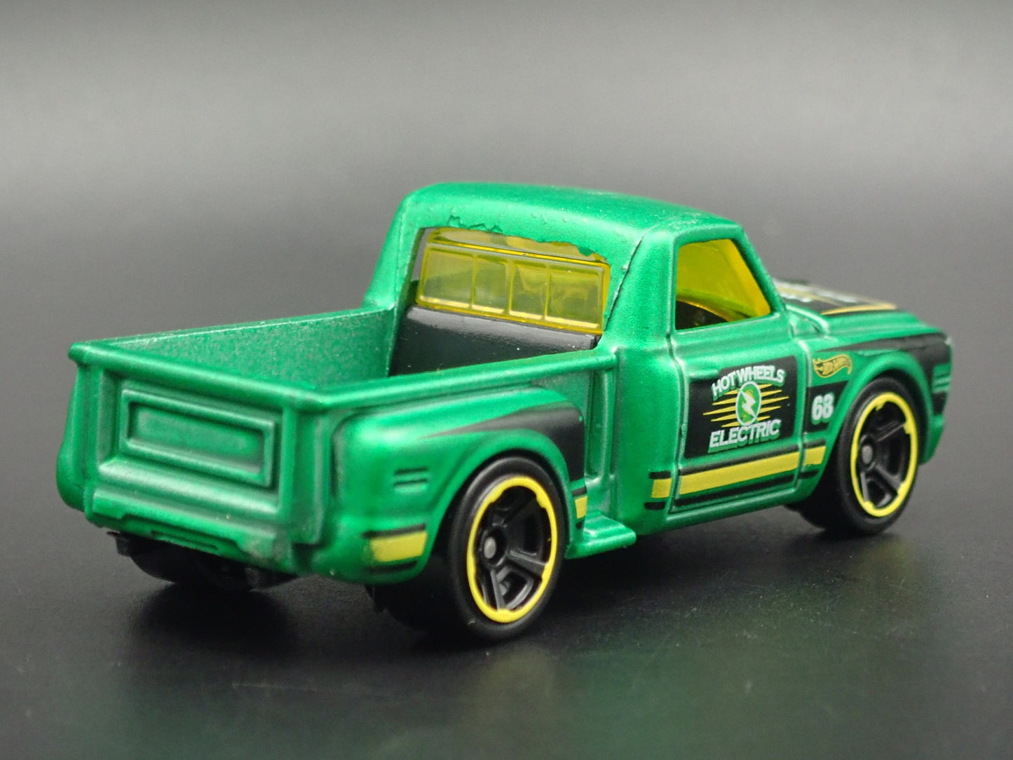 1969 69 CHEVY CHEVROLET STEP SIDE PICKUP TRUCK RARE 1:64 SCALE DIECAST MODEL CAR