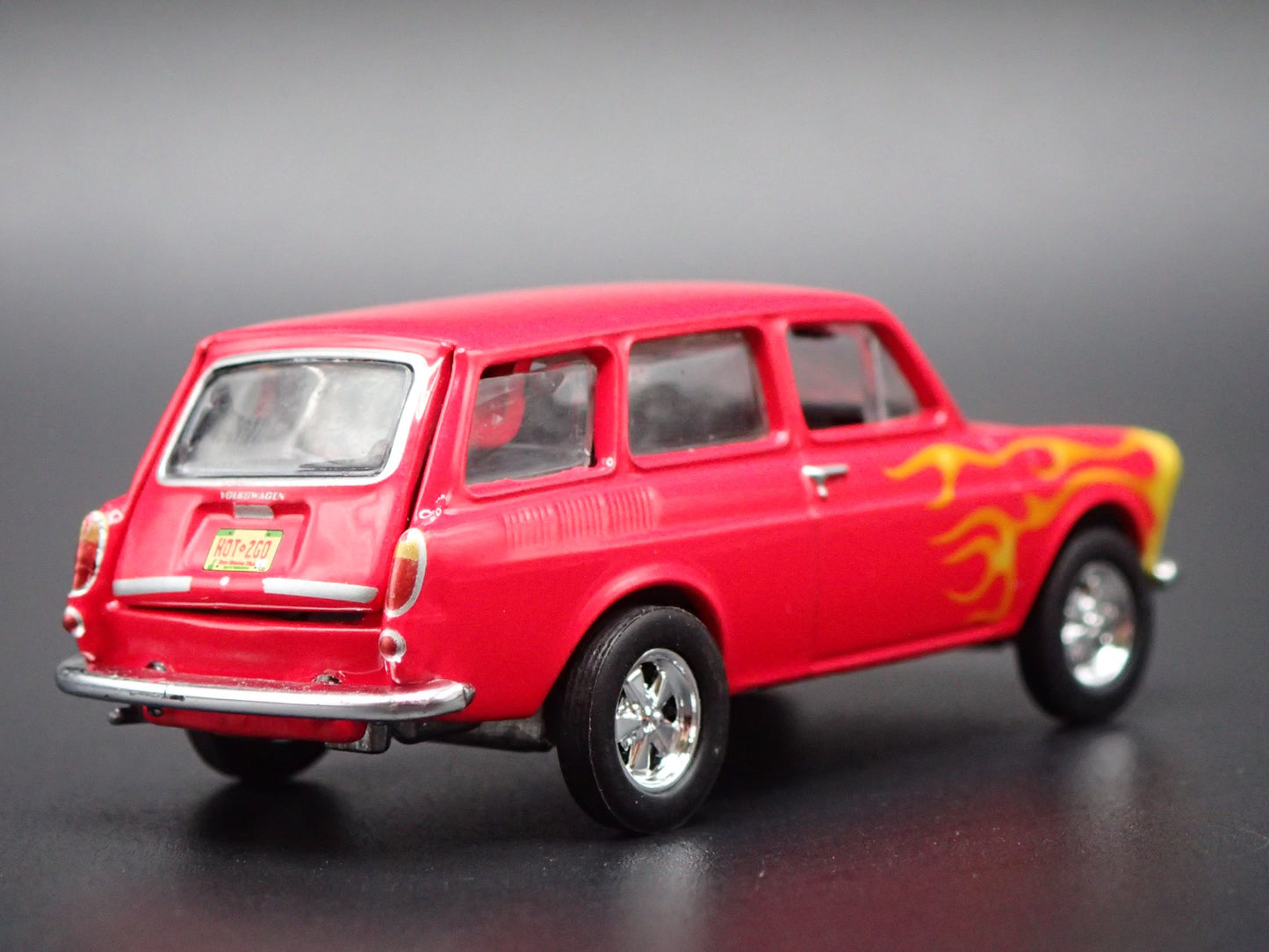 1961-1973 VW VOLKSWAGEN TYPE 3 SQUAREBACK RED 1:64 SCALE DIECAST MODEL CAR
