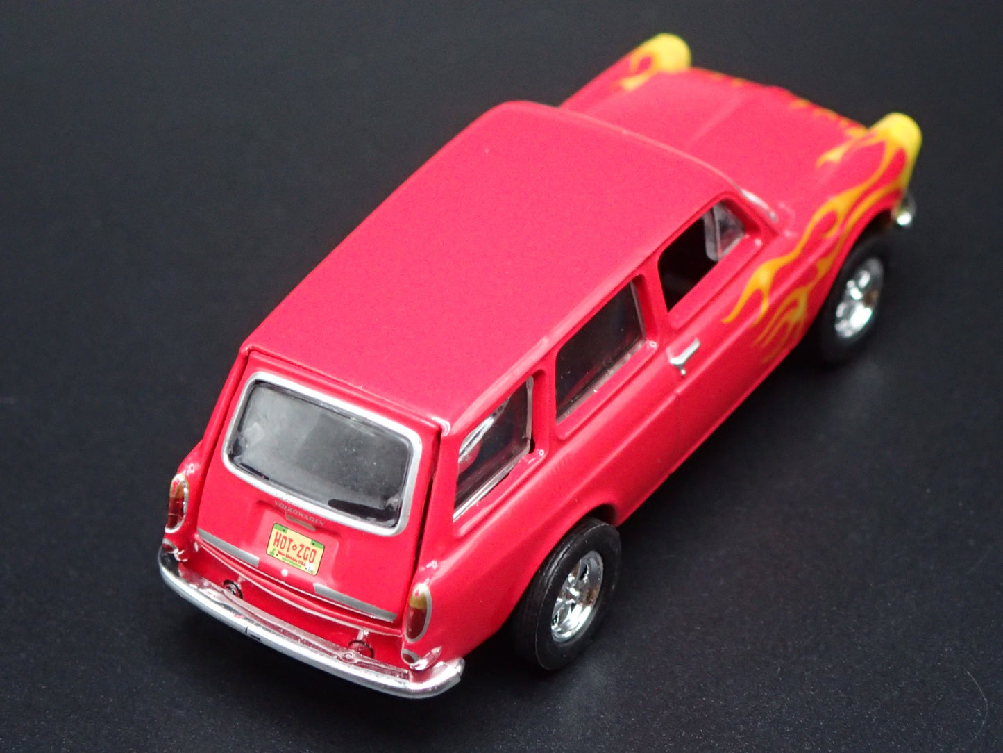 1961-1973 VW VOLKSWAGEN TYPE 3 SQUAREBACK RED 1:64 SCALE DIECAST MODEL CAR