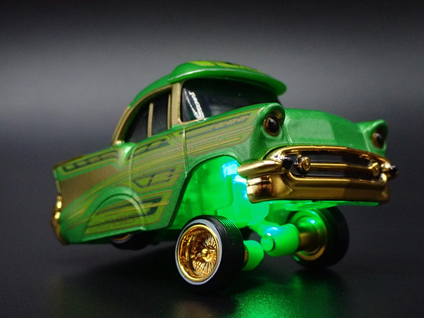 1957 57 CHEVY CHEVROLET BEL AIR CAR TUNED LOWRIDER 1:64 SCALE DIECAST MODEL CAR