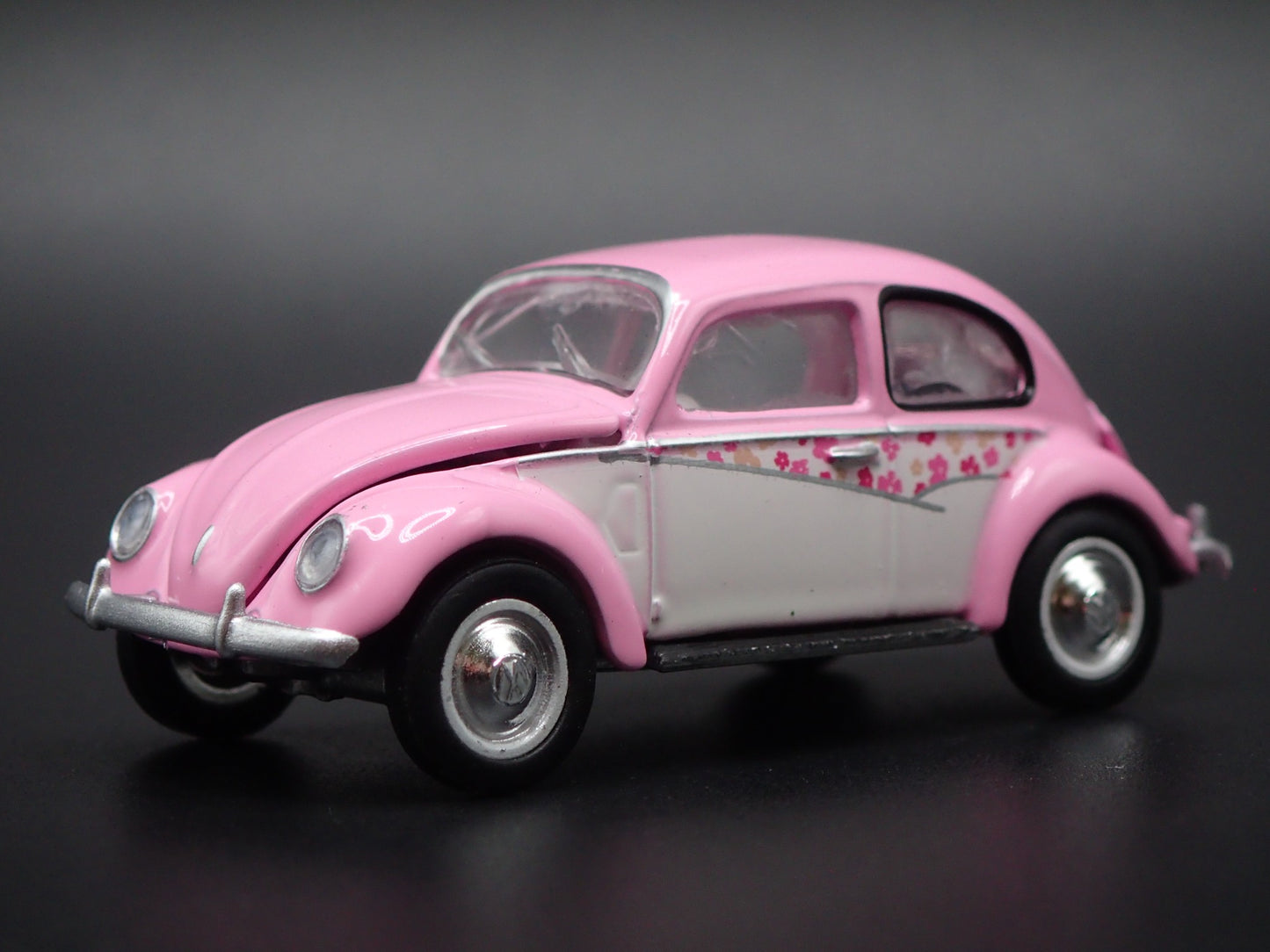 1950 50 VW VOLKSWAGEN BEETLE SPLIT WINDOW PINK 1:64 SCALE DIECAST MODEL CAR