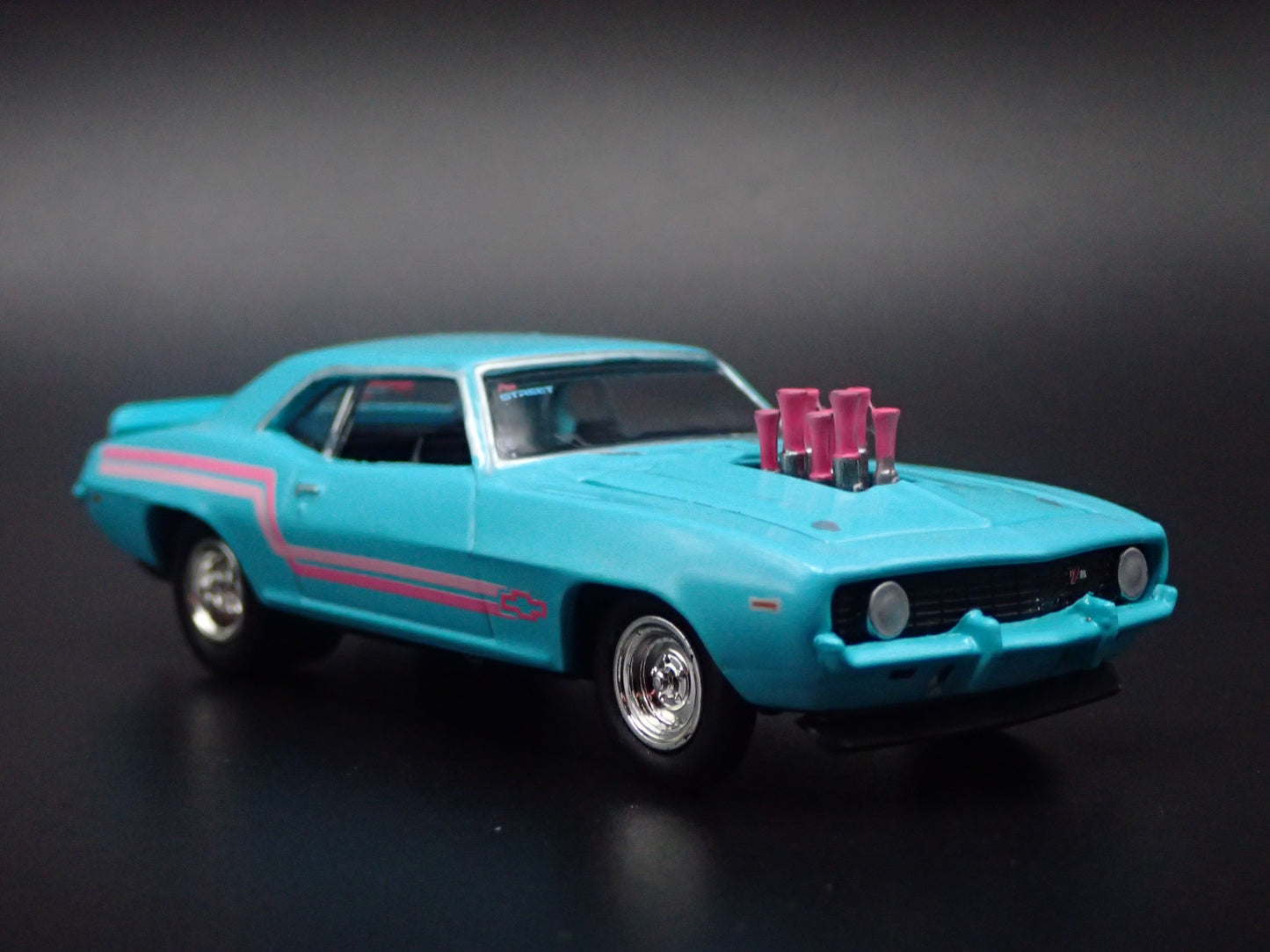 1969 69 CHEVY CHEVROLET CAMARO Z/28 TEAL 1:64 SCALE DIORAMA DIECAST MODEL CAR