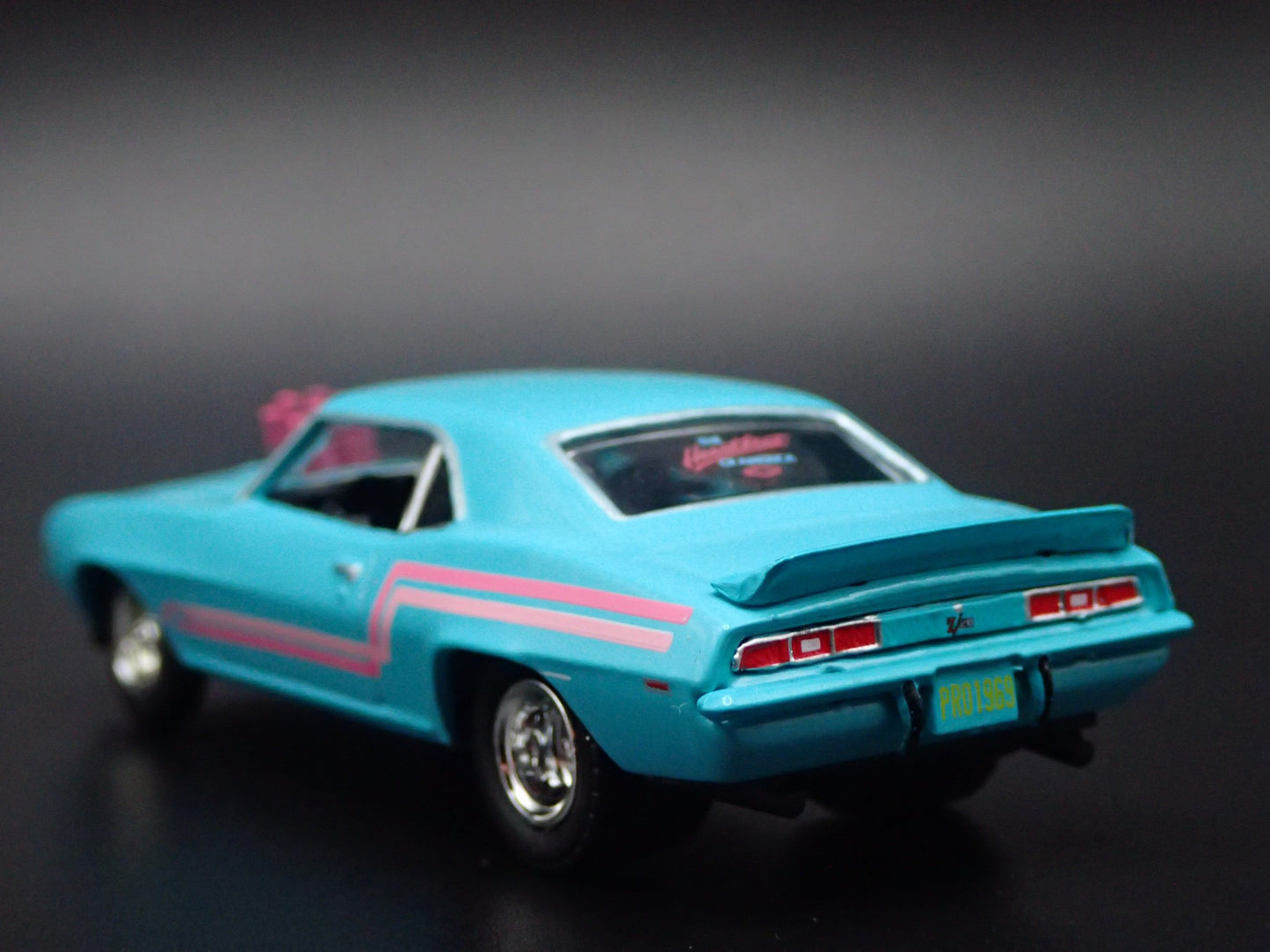 1969 69 CHEVY CHEVROLET CAMARO Z/28 TEAL 1:64 SCALE DIORAMA DIECAST MODEL CAR