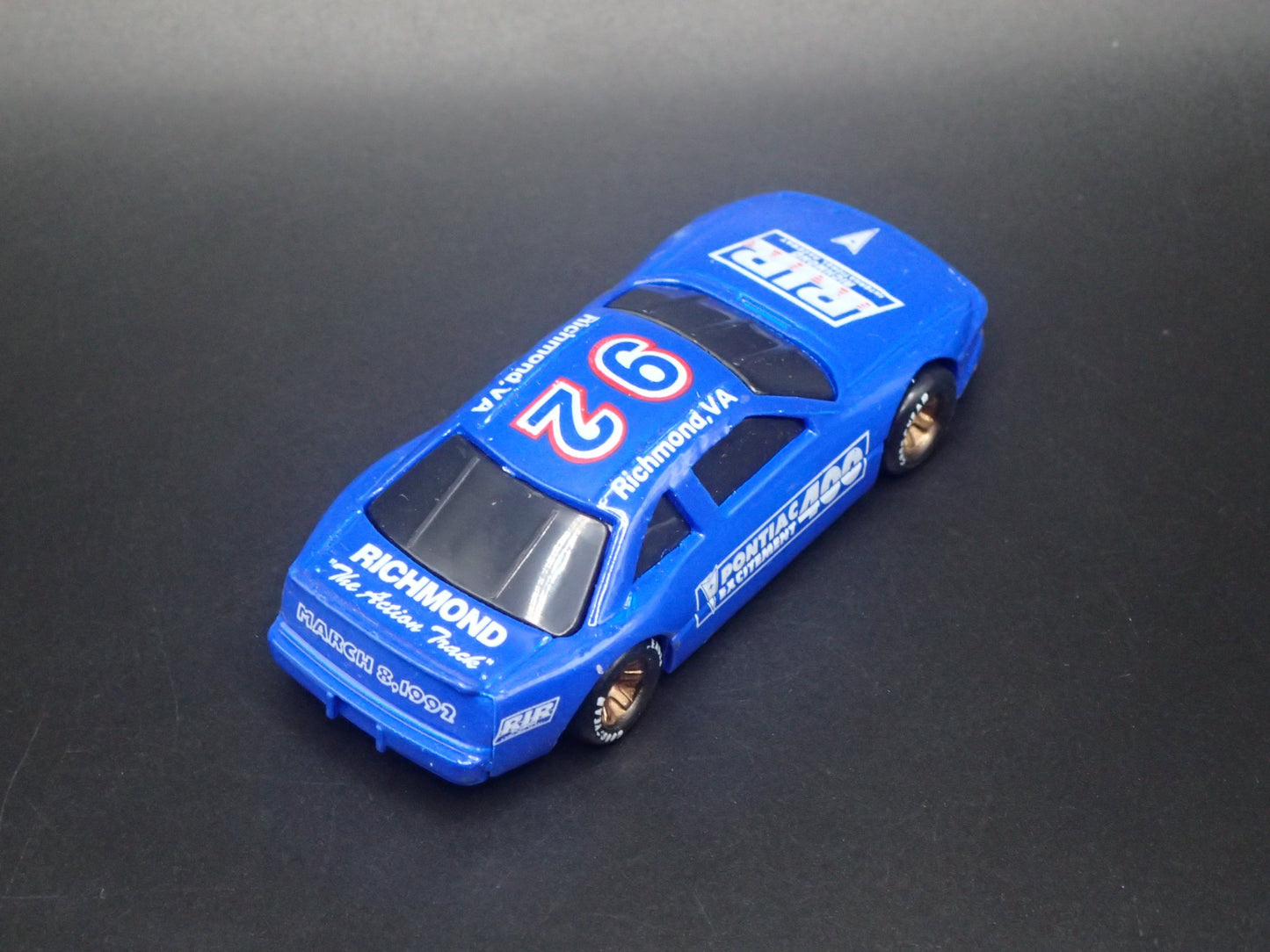 1992 PONTIAC GRAND PRIX PONTIAC EXCITEMENT 400 NASCAR  1:64 SCALE DIECAST CAR