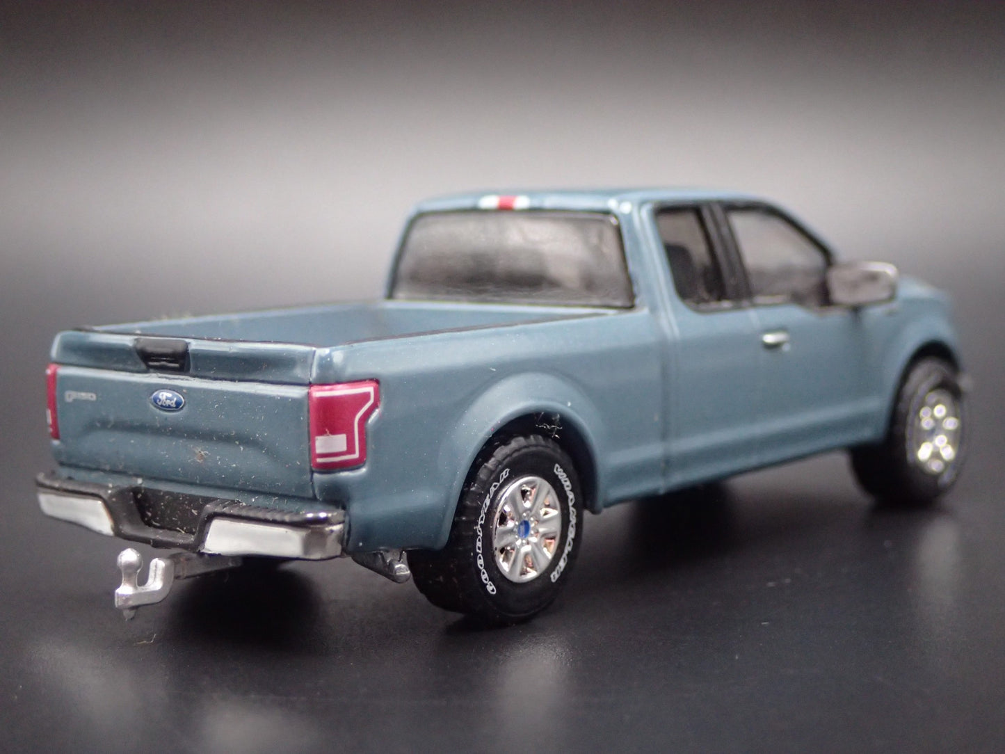 2015 - 2020 FORD F150 PICKUP TRUCK BLUE 1:64 SCALE COLLECTIBLE DIECAST MODEL CAR