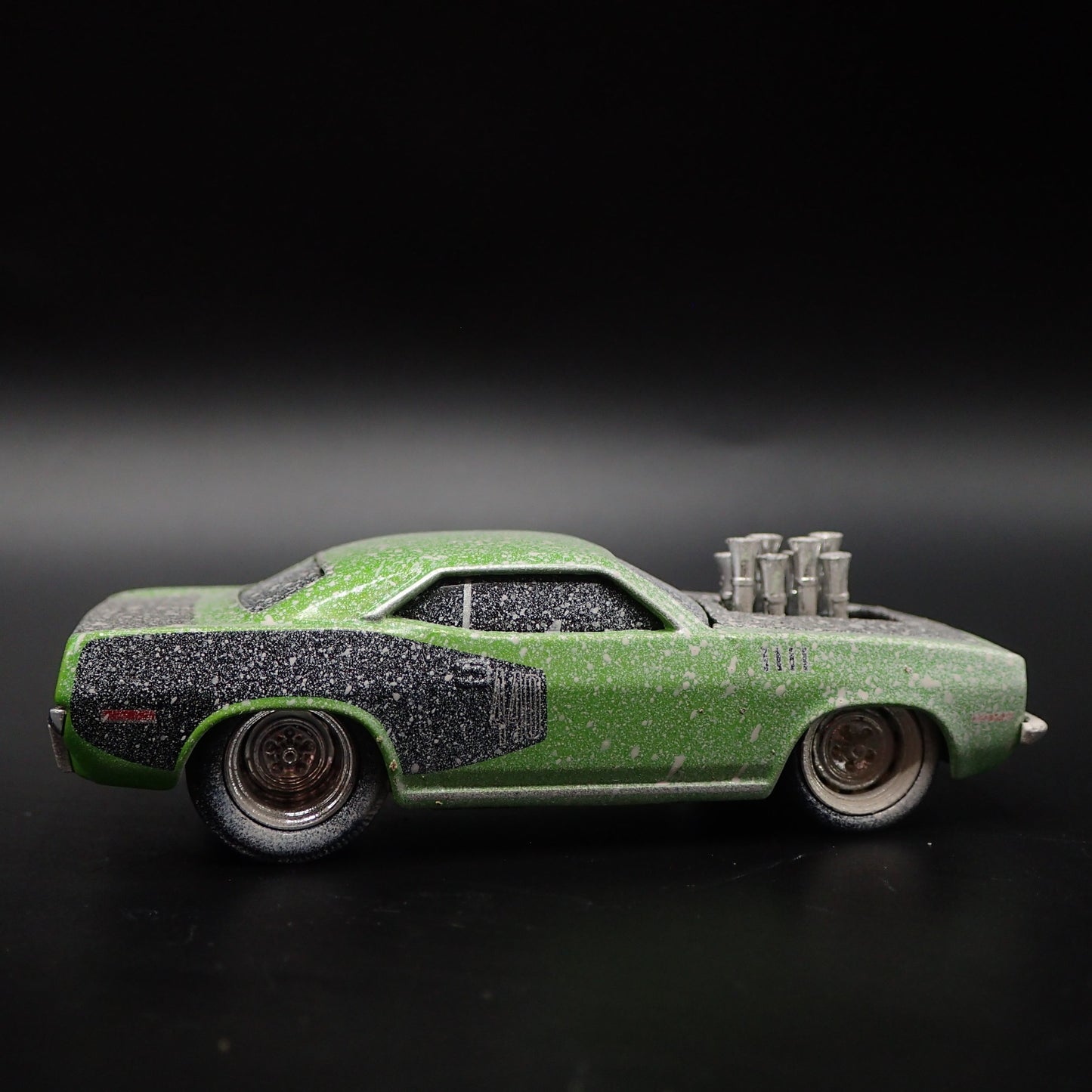 1971 71 PLYMOUTH HEMI CUDA 440 BARN FIND 1:64 SCALE DIORAMA DIECAST MODEL CAR