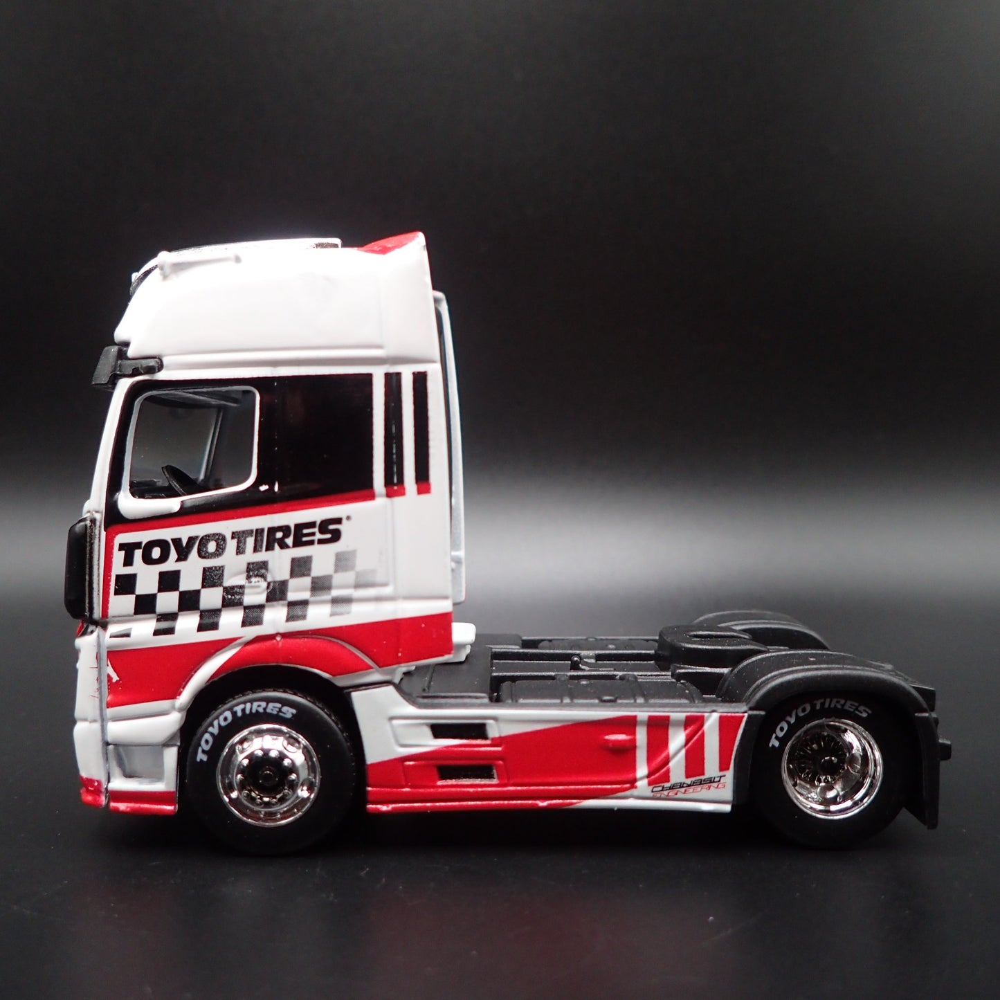 MERCEDES-BENZ ACTROS 1851 CAB BIG RIG TOYO TIRES 1/64 SCALE DIECAST MODEL CAR