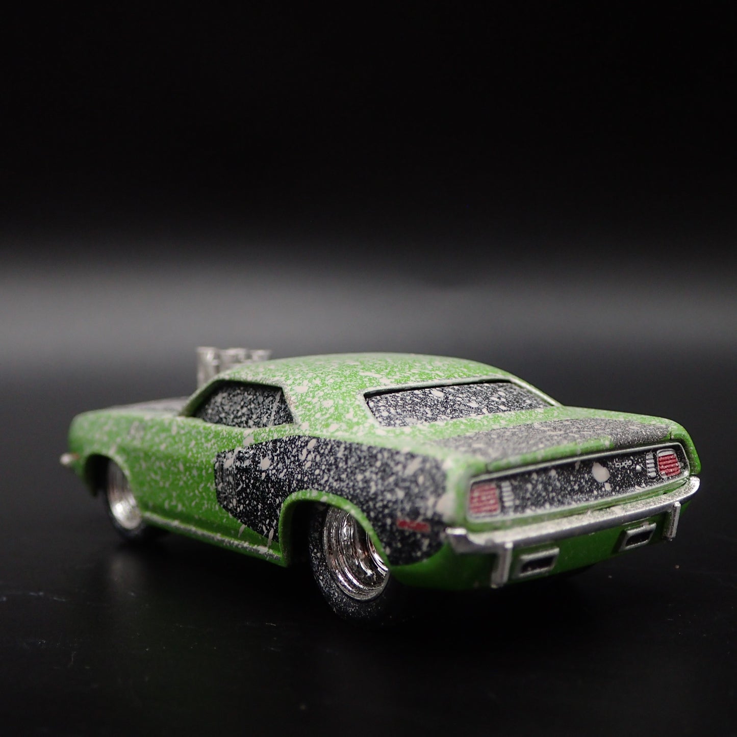 1971 71 PLYMOUTH HEMI CUDA 440 BARN FIND 1:64 SCALE DIORAMA DIECAST MODEL CAR