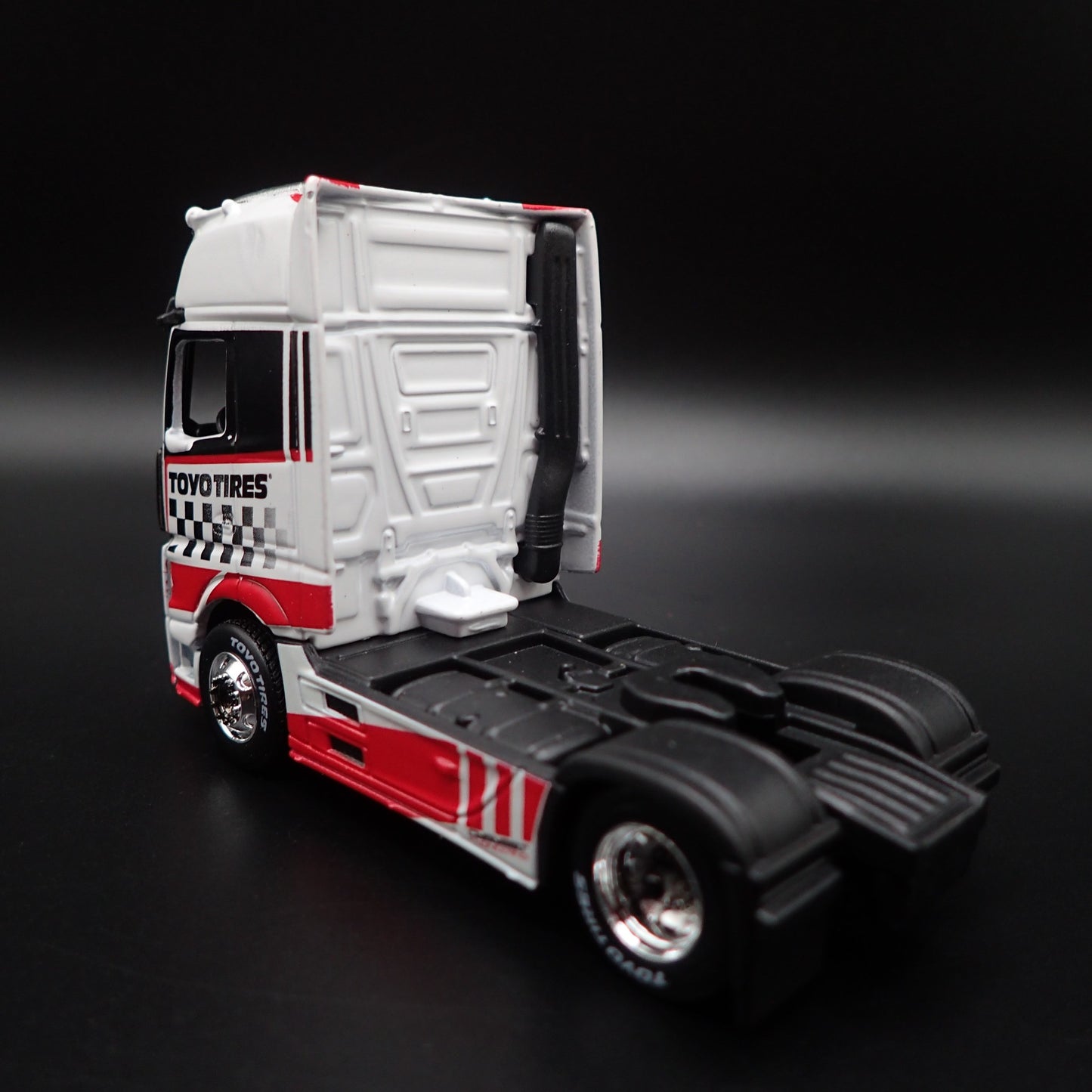 MERCEDES-BENZ ACTROS 1851 CAB BIG RIG TOYO TIRES 1/64 SCALE DIECAST MODEL CAR