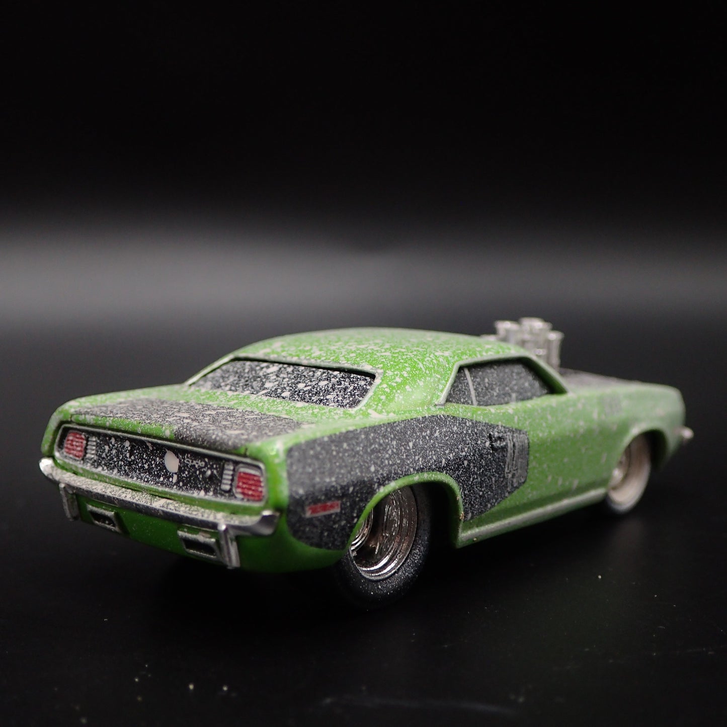 1971 71 PLYMOUTH HEMI CUDA 440 BARN FIND 1:64 SCALE DIORAMA DIECAST MODEL CAR